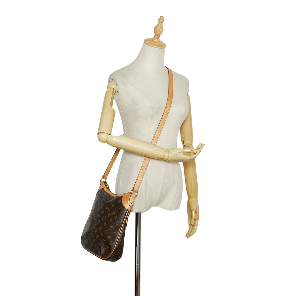 Louis Vuitton Monogram Odeon PM (SHG-9vgDkD)