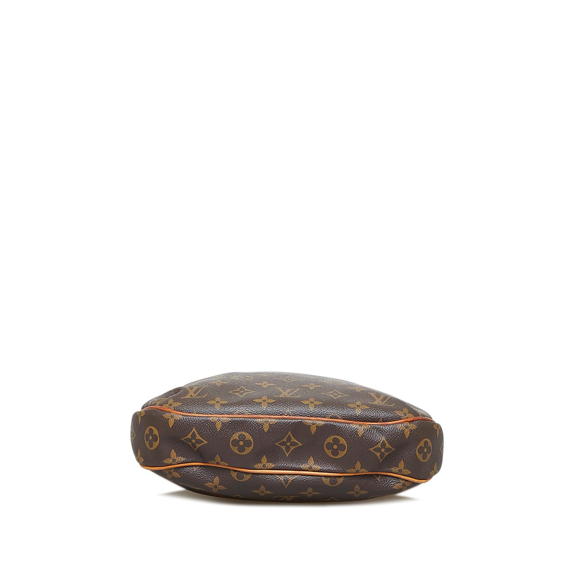 Louis Vuitton Monogram Odeon PM (SHG-Pu9xfw)