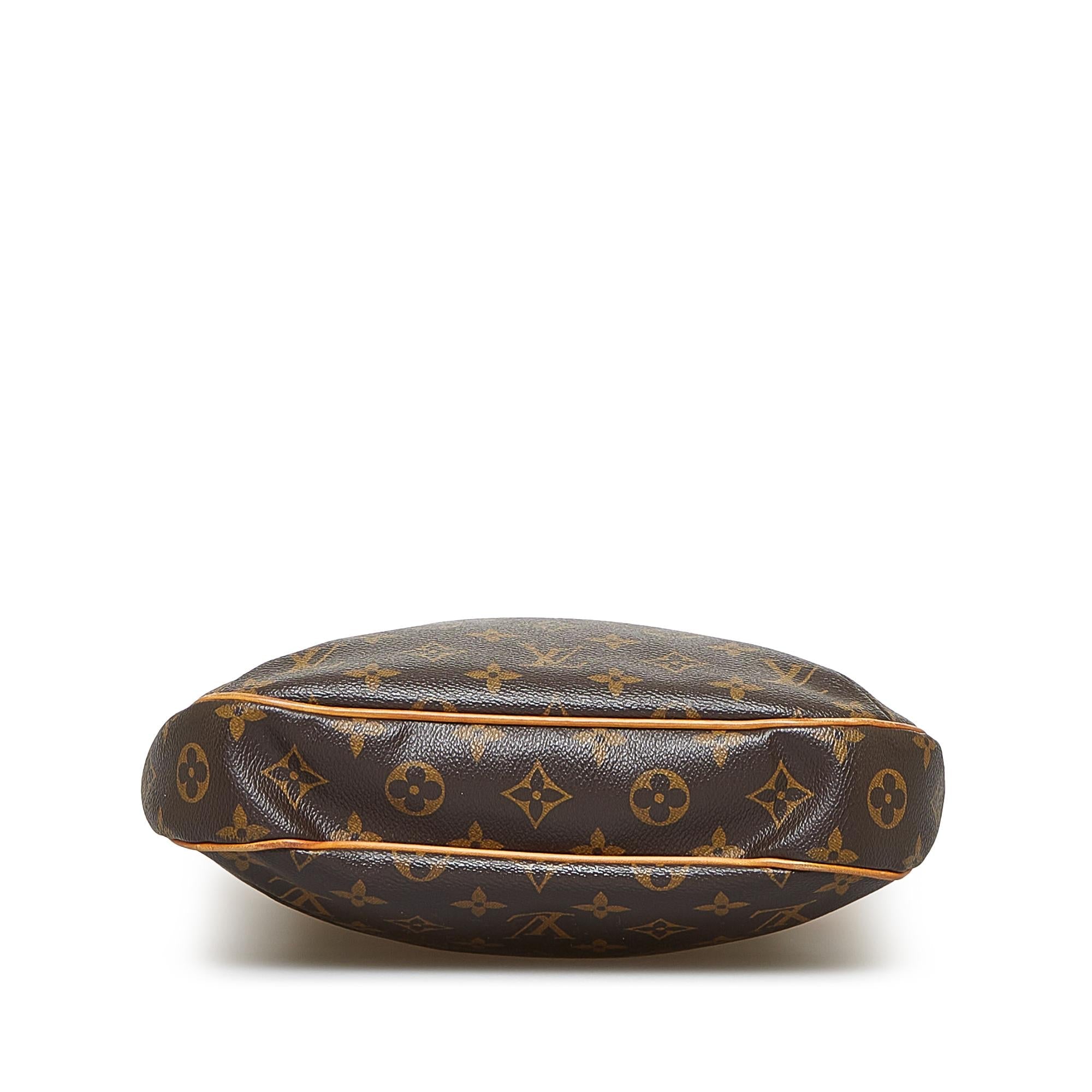 Louis Vuitton Monogram Odeon PM (SHG-irhcKh)