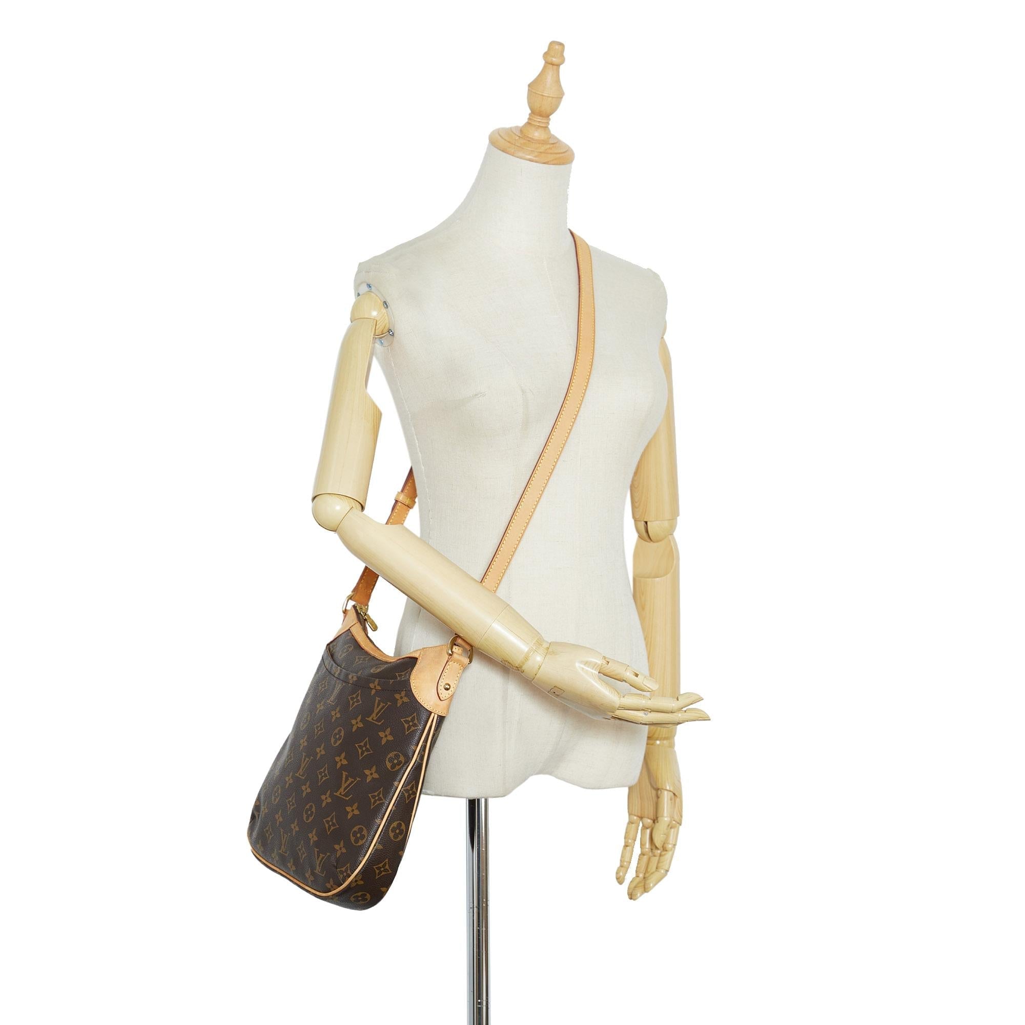 Louis Vuitton Monogram Odeon PM (SHG-nPwywd)