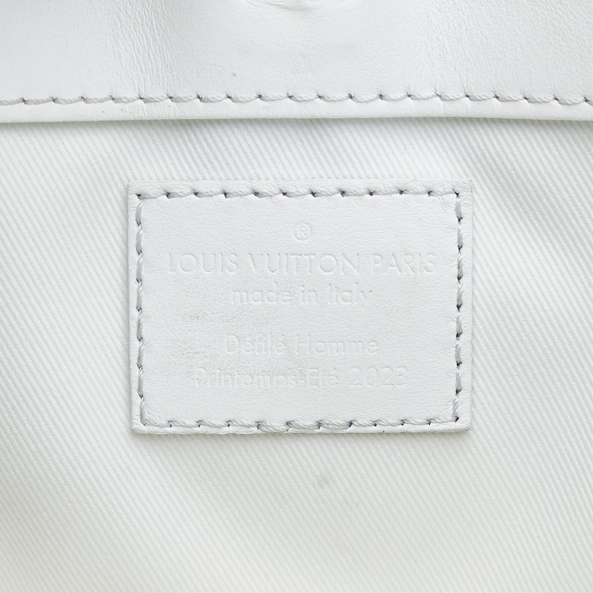 Louis Vuitton Monogram Ornaments Sac Plat 24H (SHG-dwDoVW)