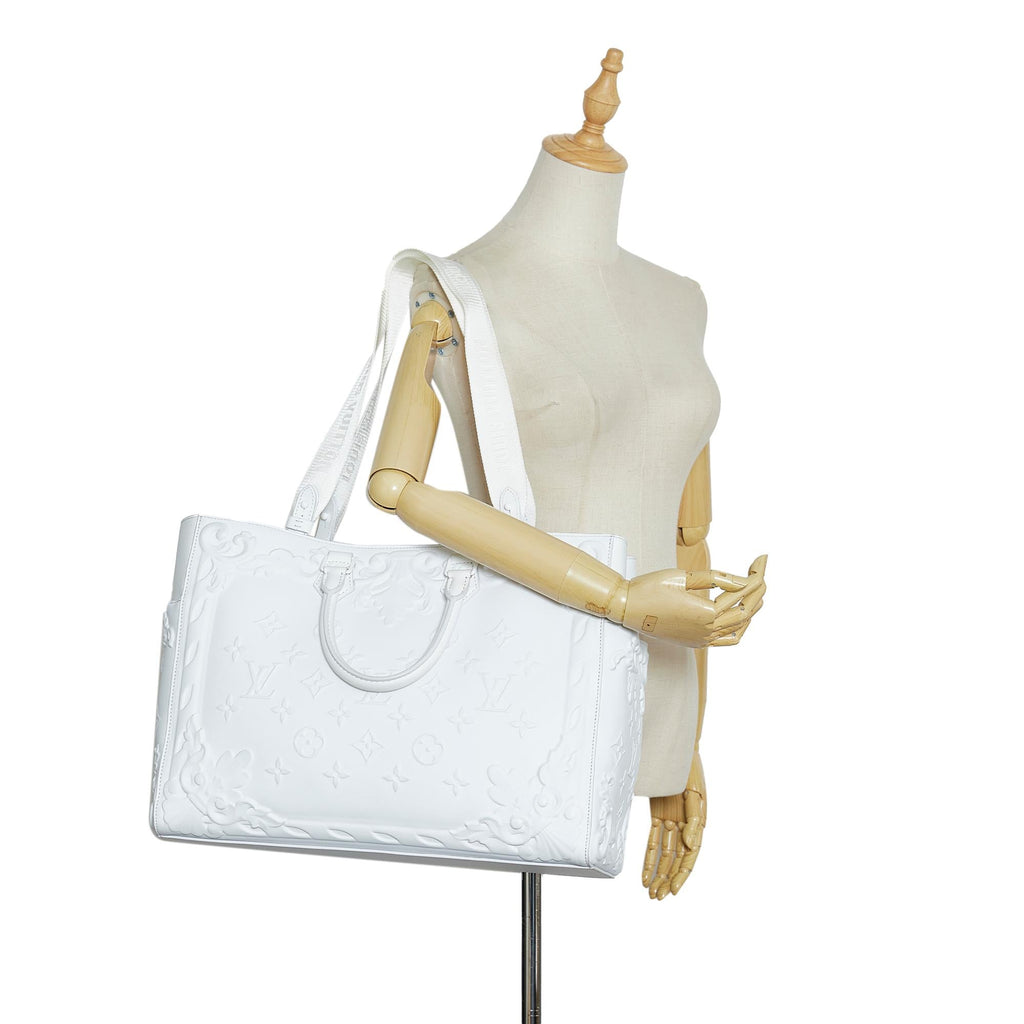 Louis Vuitton Monogram Ornaments Sac Plat 24H (SHG-dwDoVW)