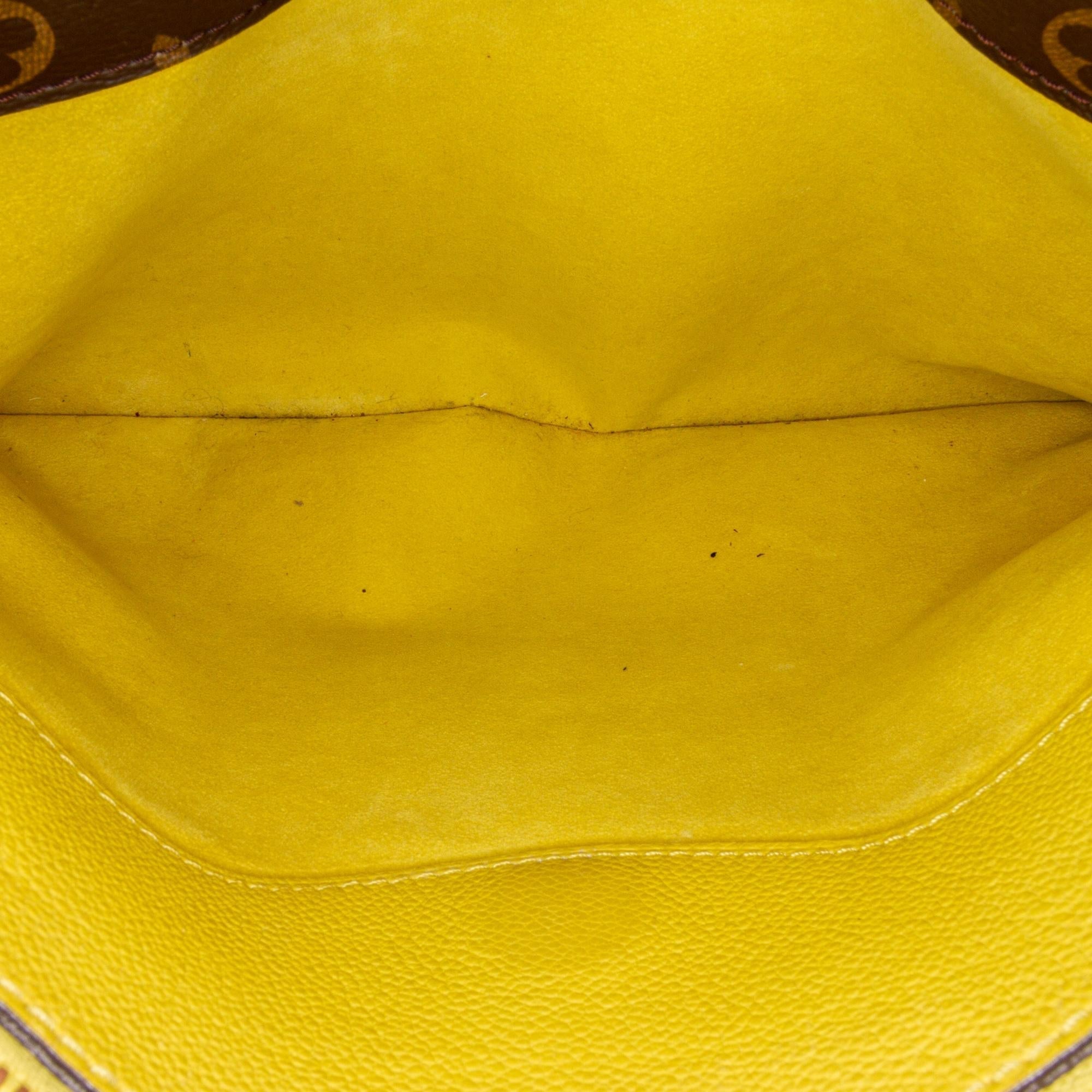Louis Vuitton Monogram Pallas MM (SHG-36909)