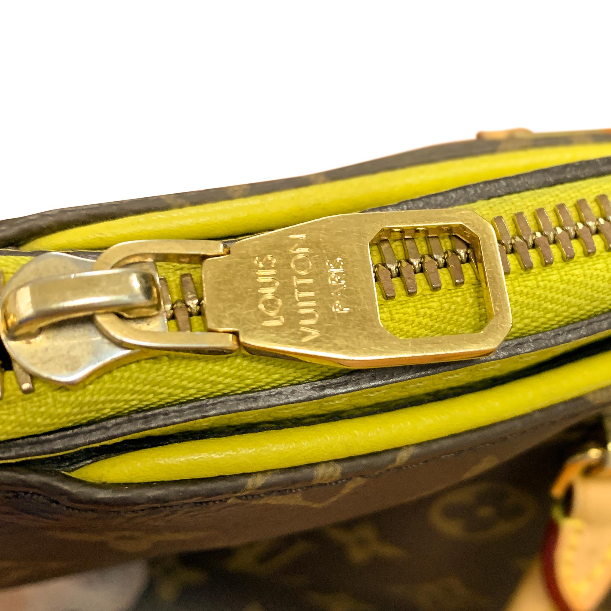 Louis Vuitton Monogram Pallas MM (SHG-36909)