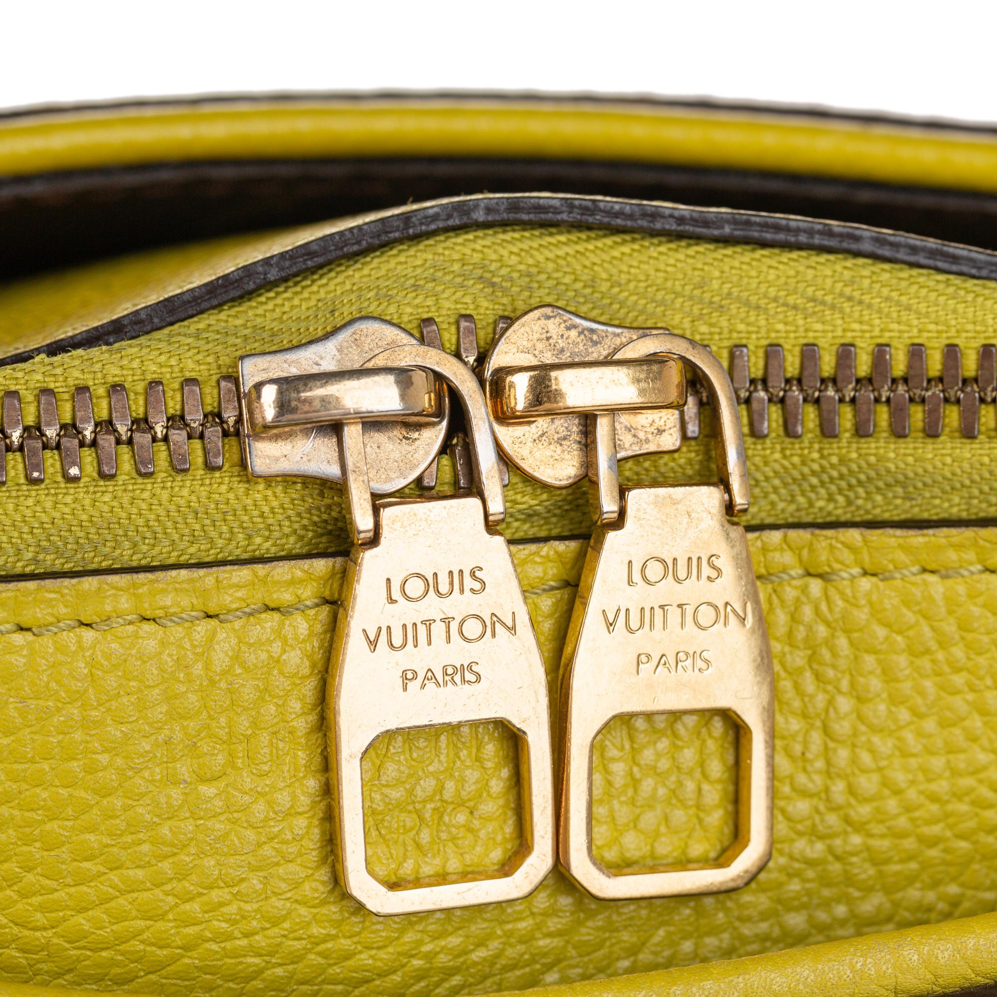 Louis Vuitton Monogram Pallas MM (SHG-36909)