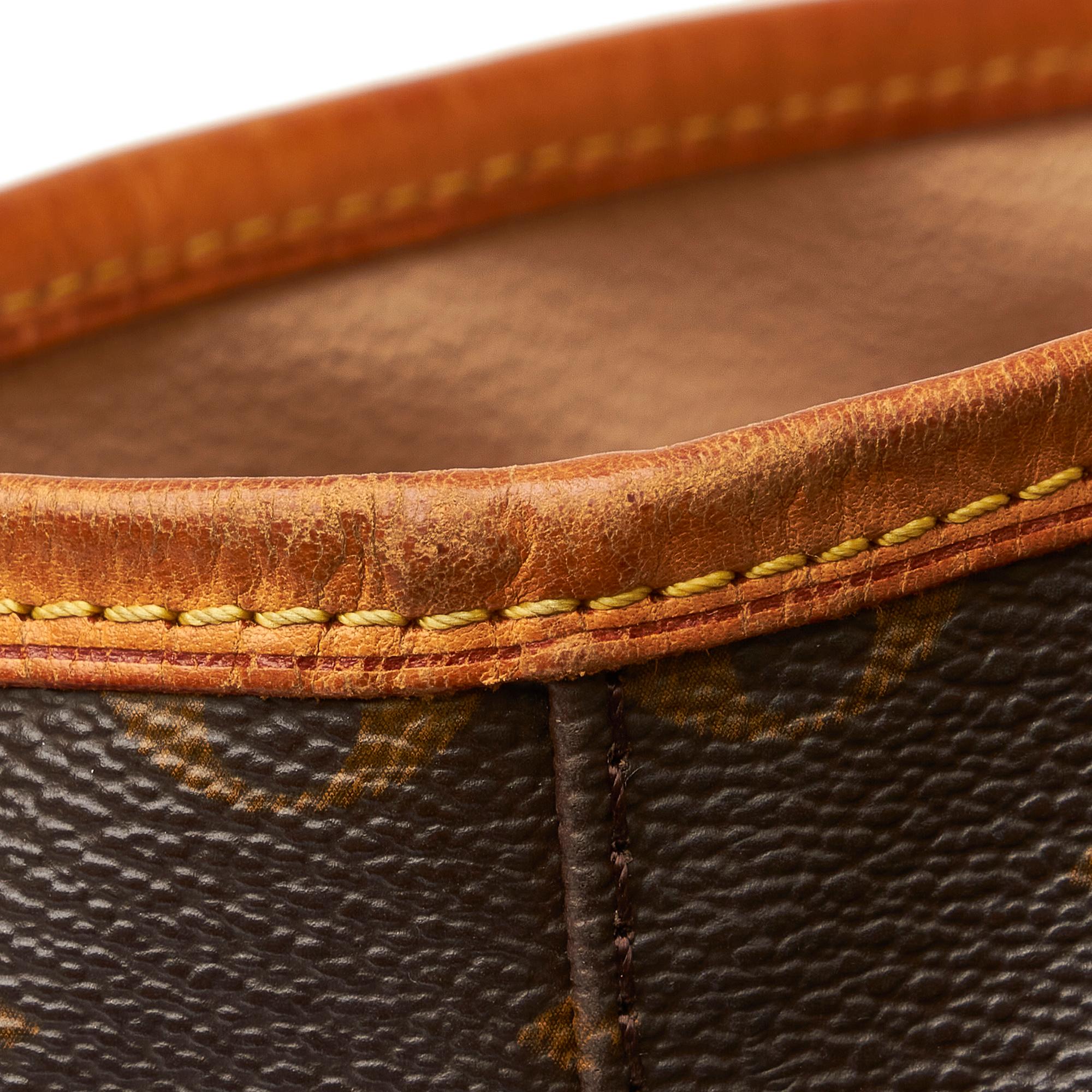 Louis Vuitton Monogram Petit Bucket (SHG-2blOsG)