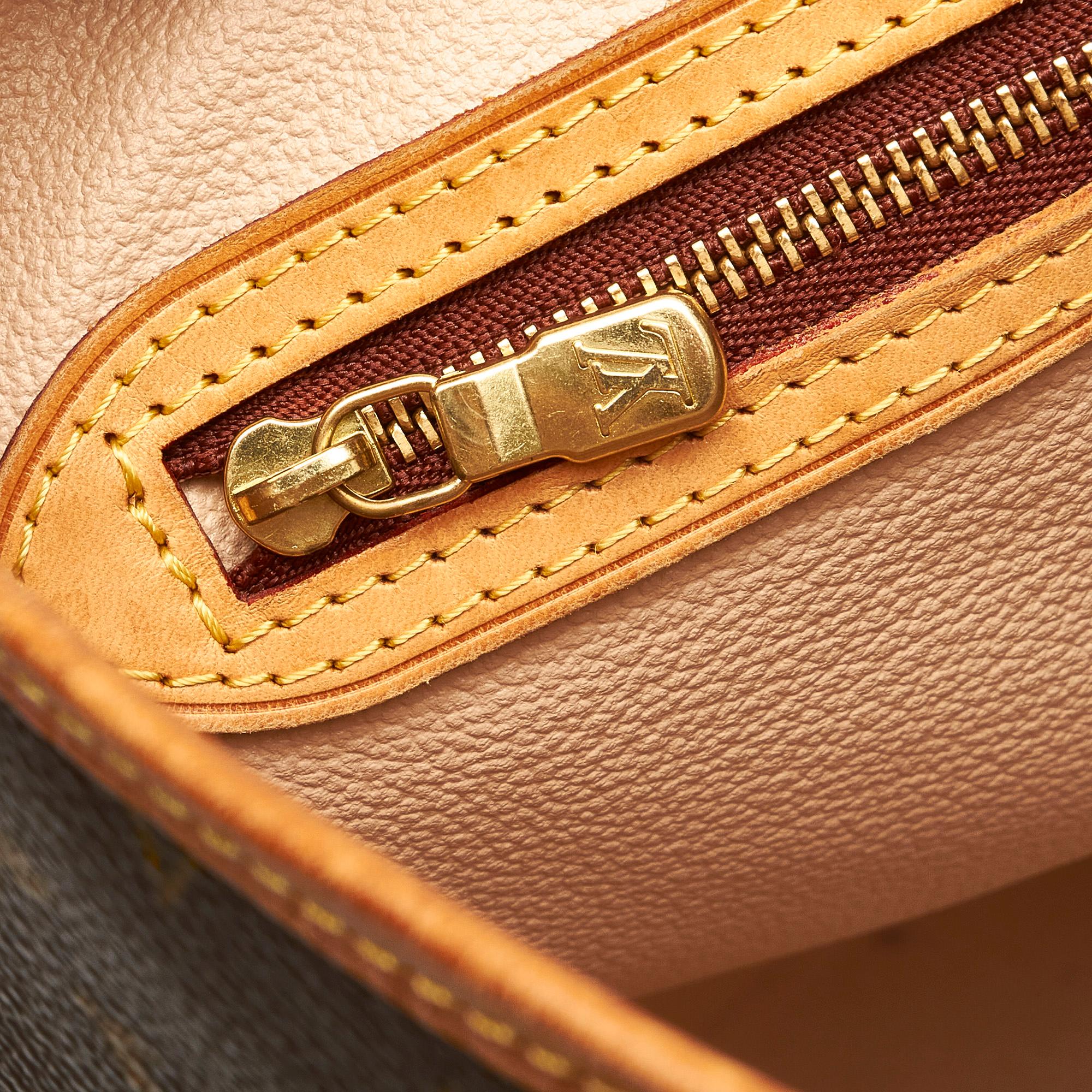 Louis Vuitton Monogram Petit Bucket (SHG-2blOsG)