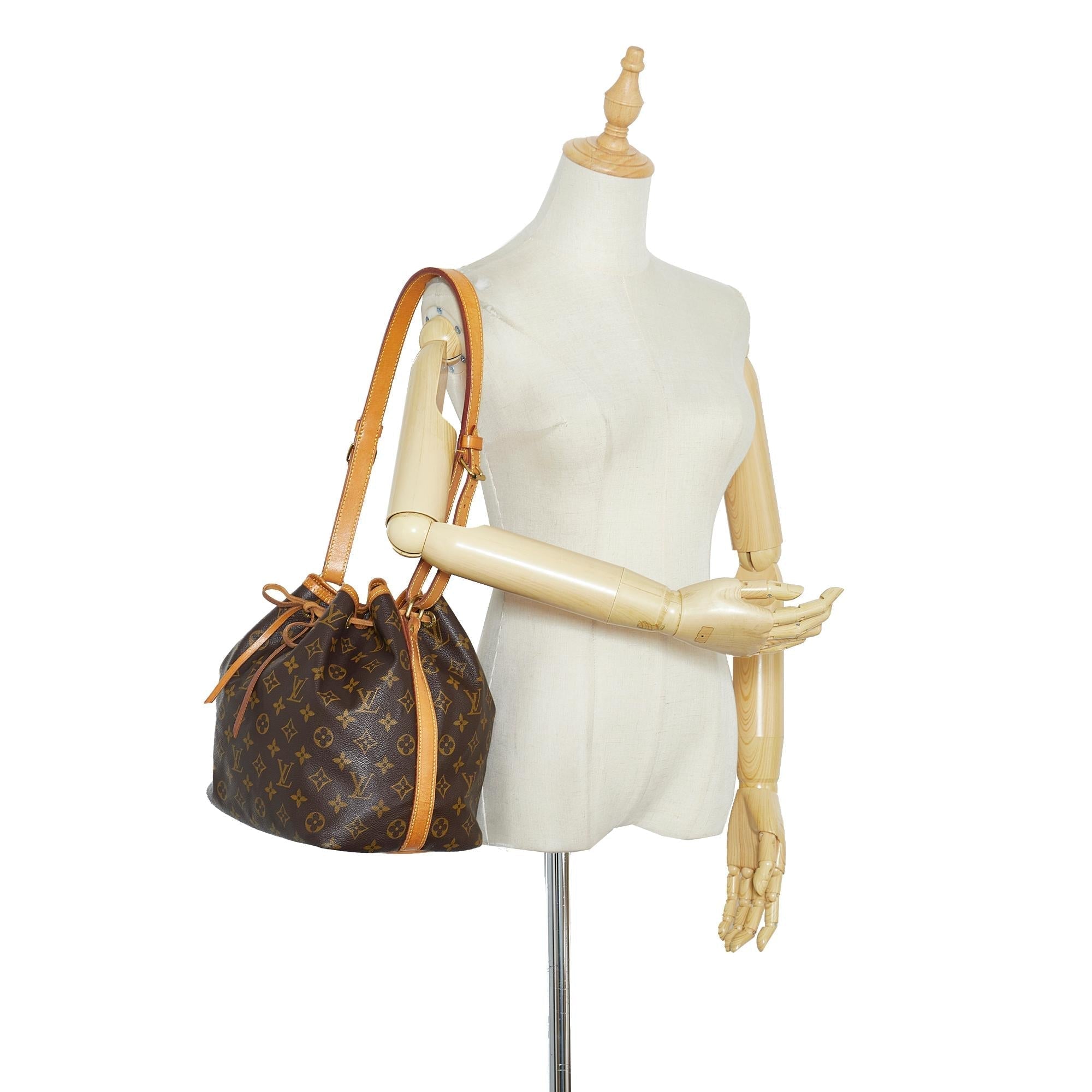 Louis Vuitton Monogram Petit Noe (SHG-bmeqxt)