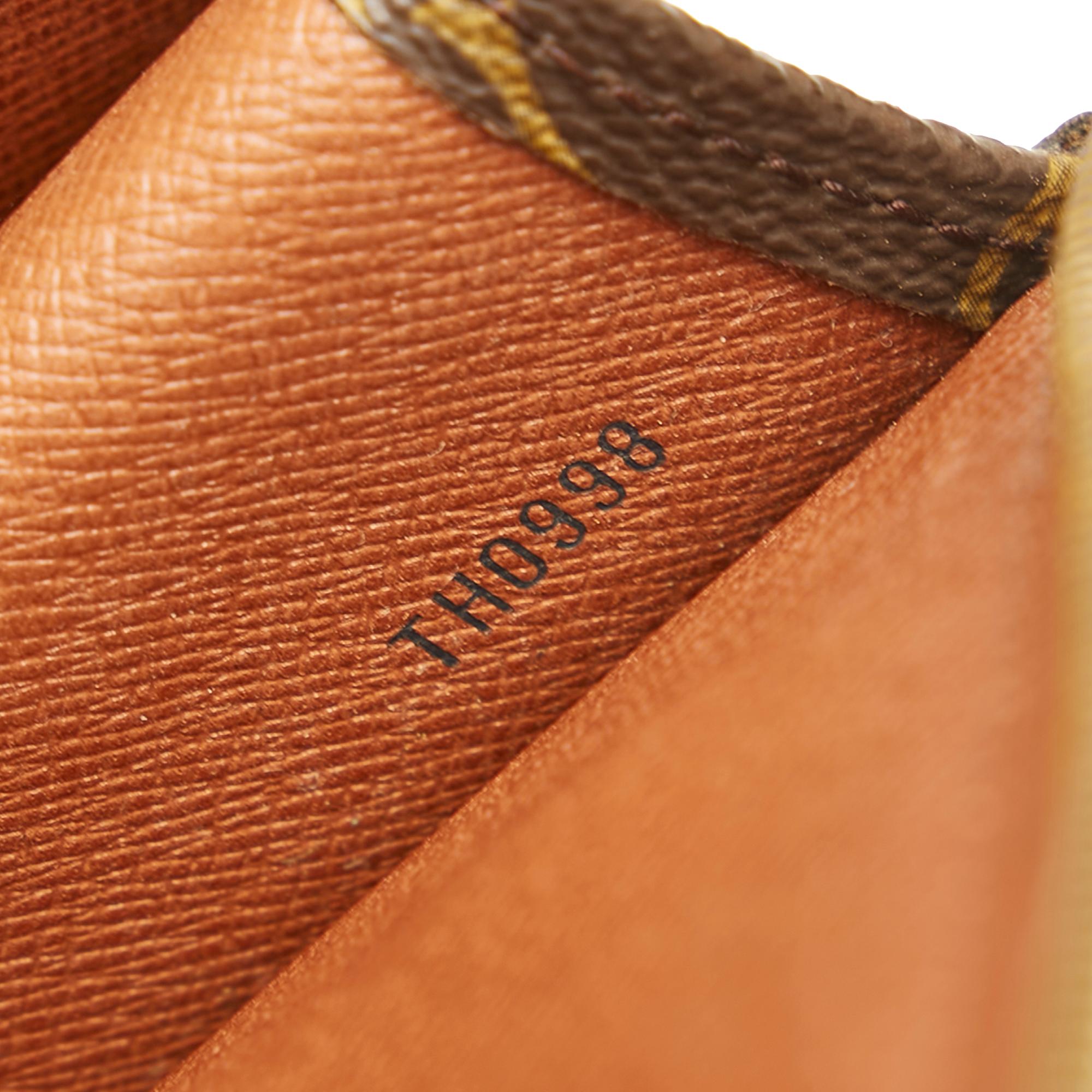 Louis Vuitton Monogram Poche Documents Portfolio (SHG-37952)