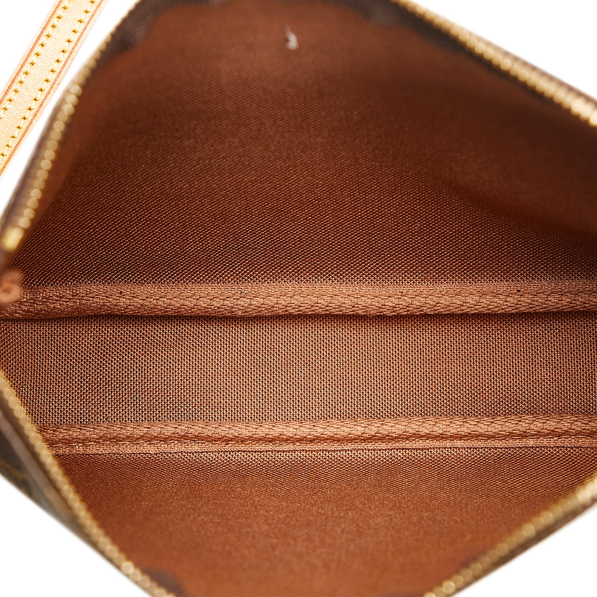 Louis Vuitton Monogram Pochette Accessoires Long Strap (SHG-L6L2rq)