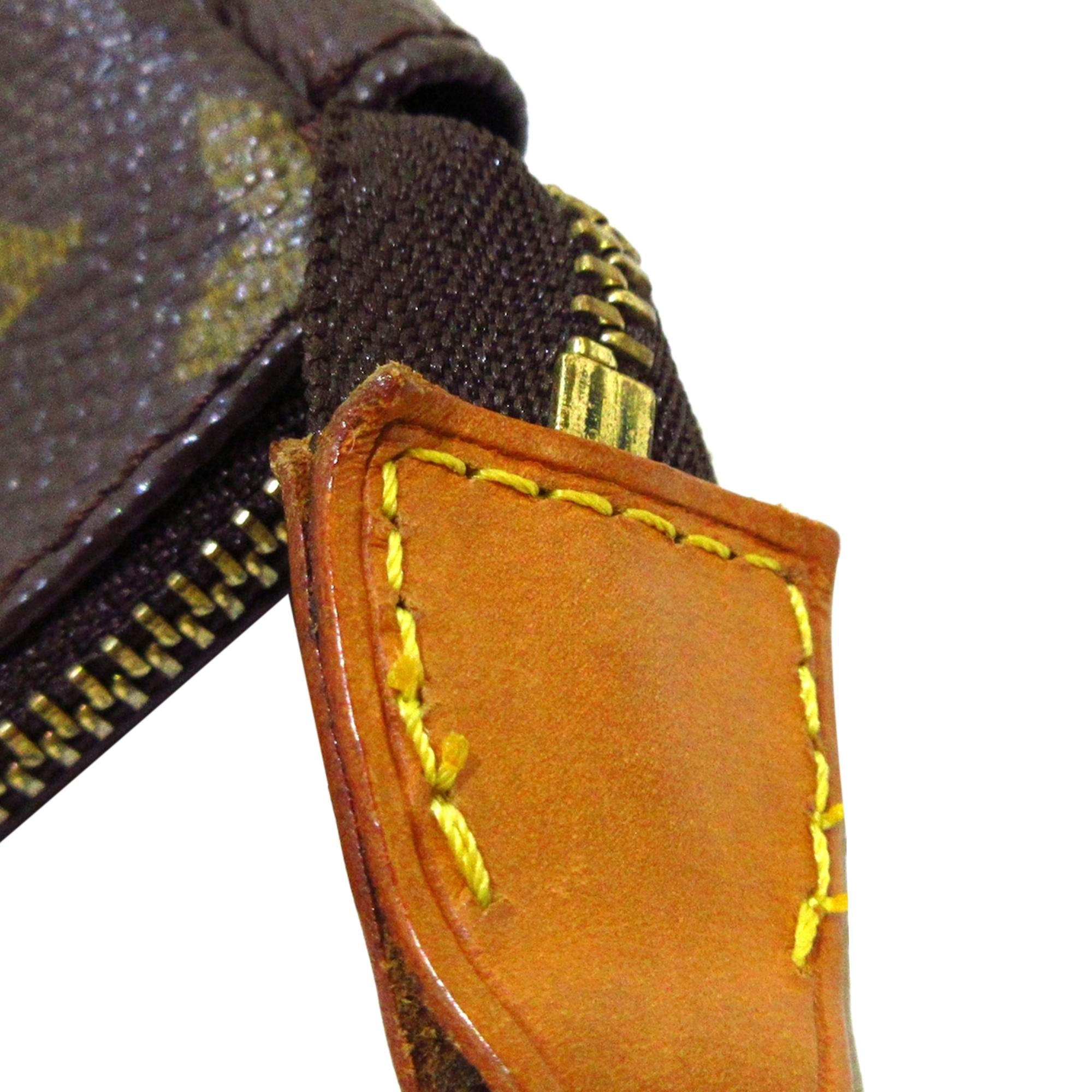 Louis Vuitton Monogram Pochette Accessoires (SHG-36459)