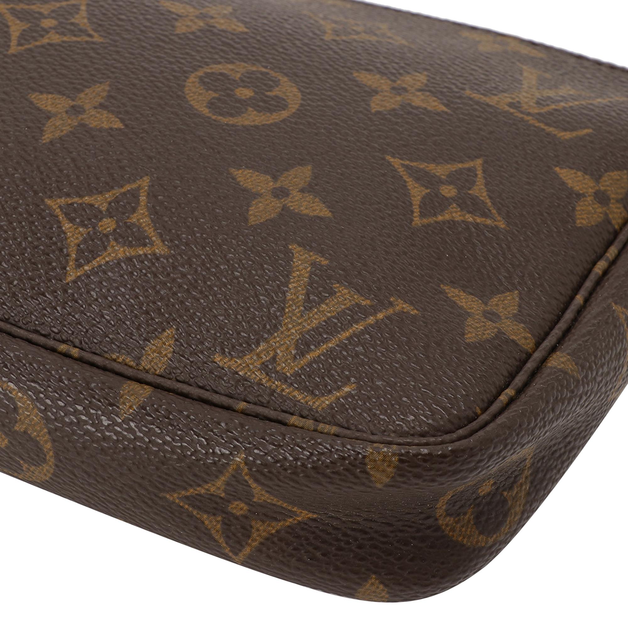 Louis Vuitton Monogram Pochette Accessoires (SHG-36866)