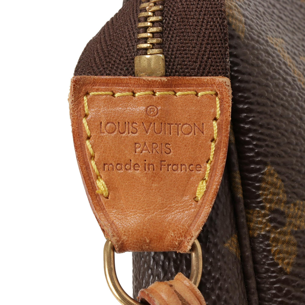 Louis Vuitton Monogram Pochette Accessoires (SHG-36866)