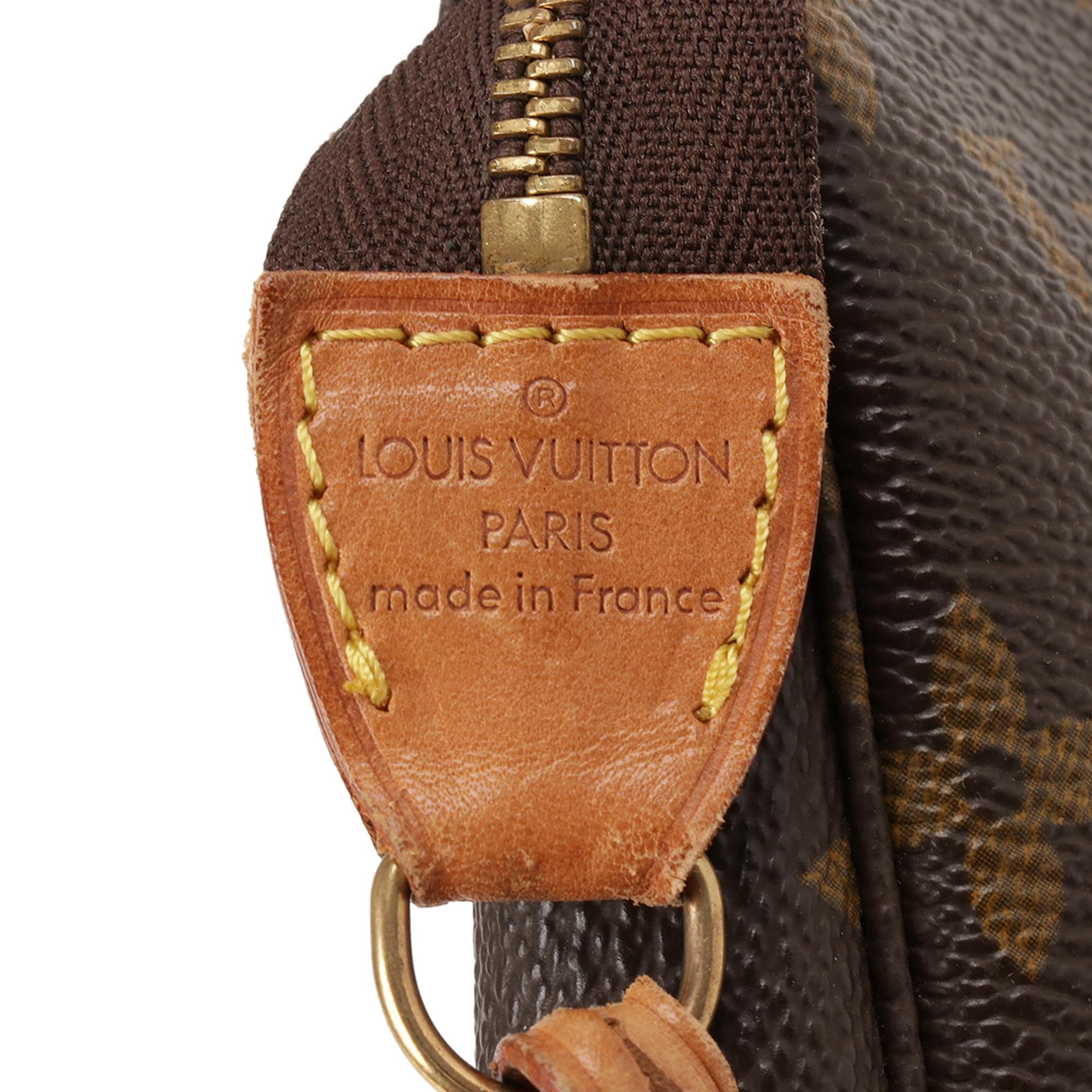 Louis Vuitton Monogram Pochette Accessoires (SHG-36866)