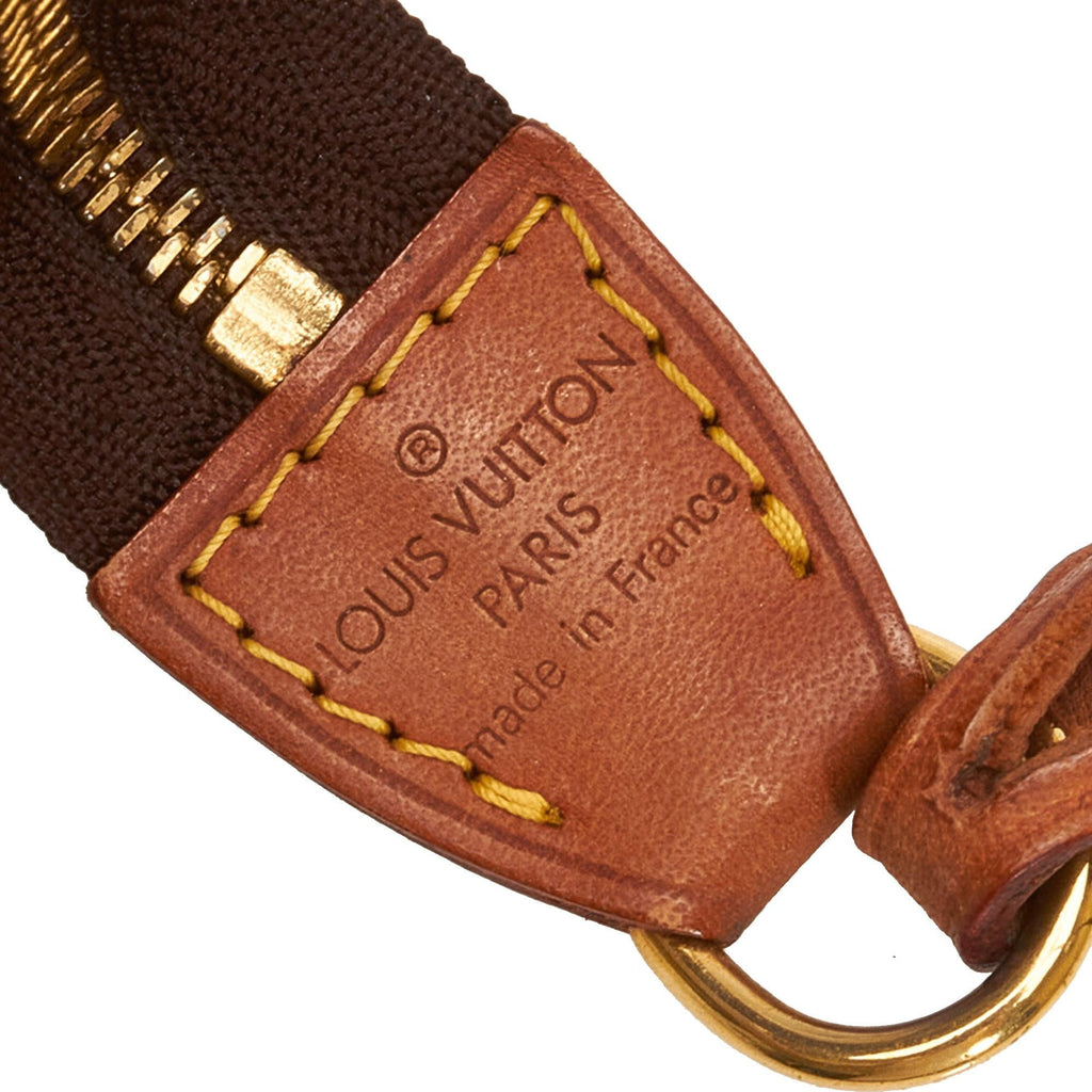 Louis Vuitton Monogram Pochette Accessoires (SHG-jehaz7)