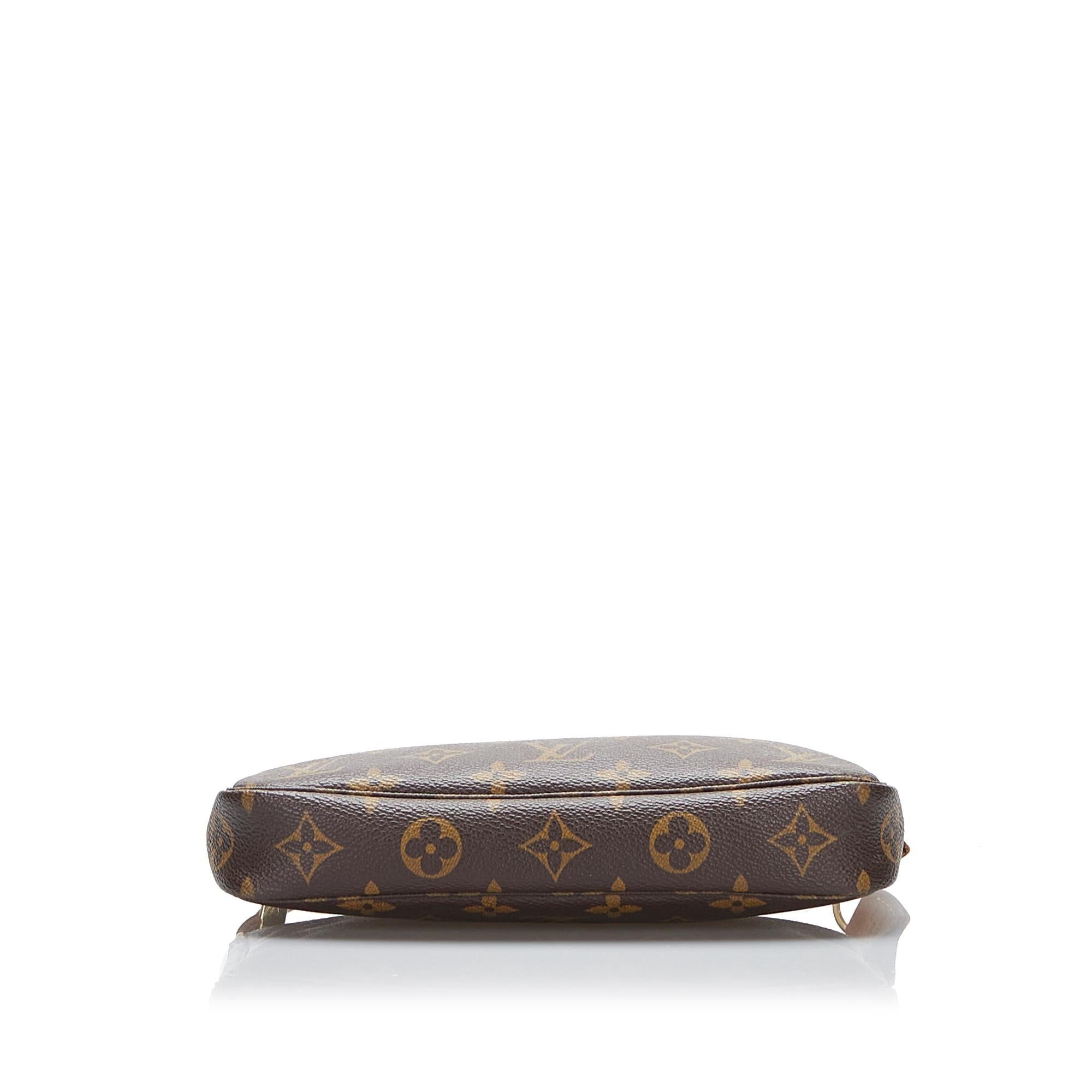 Louis Vuitton Monogram Pochette Accessoires (SHG-qzU5D3)