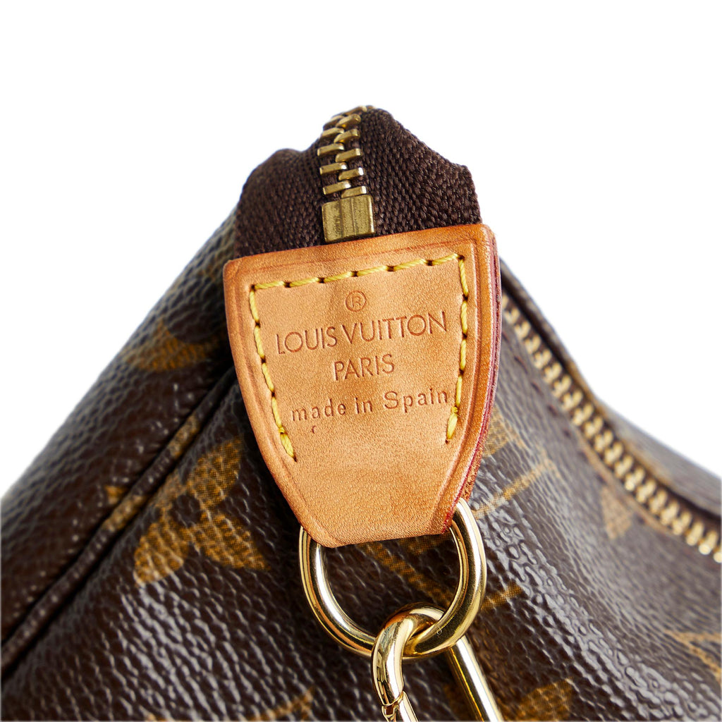 Louis Vuitton Monogram Pochette Accessoires (SHG-GxBwRx)