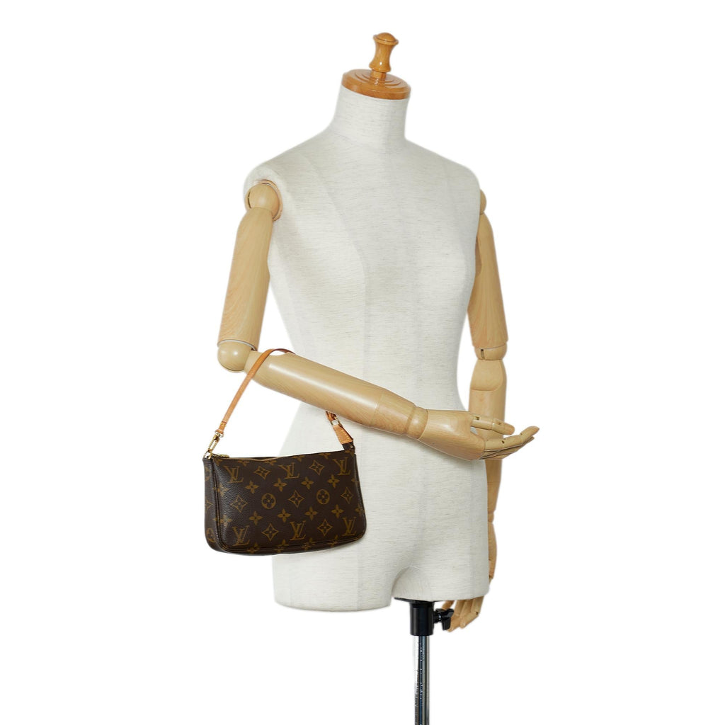 Louis Vuitton Monogram Pochette Accessoires (SHG-MNdQXv)