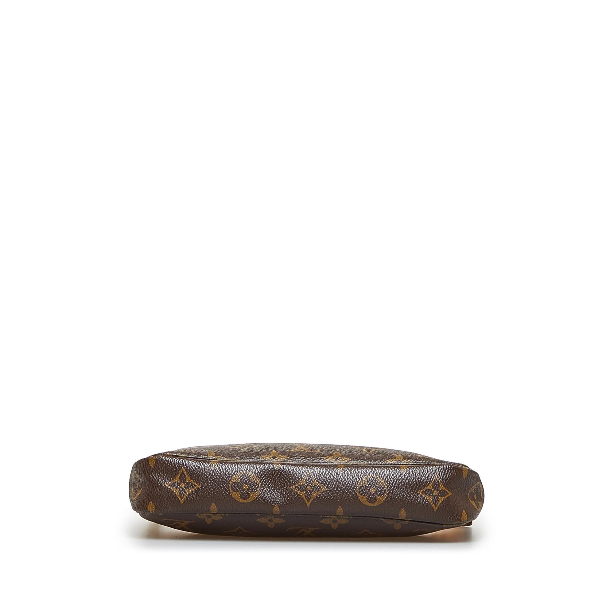 Louis Vuitton Monogram Pochette Accessoires (SHG-vE6jax)