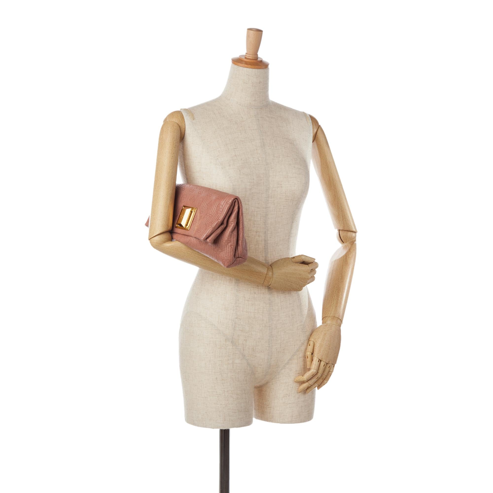 Louis Vuitton Monogram Pochette Altair (SHG-36663)