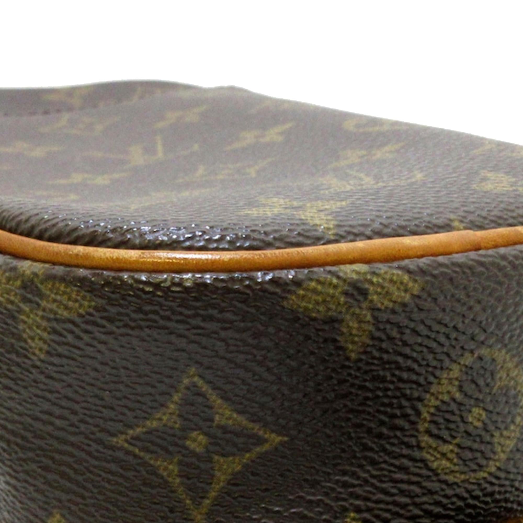 Louis Vuitton Monogram Pochette Gange (SHG-35998)