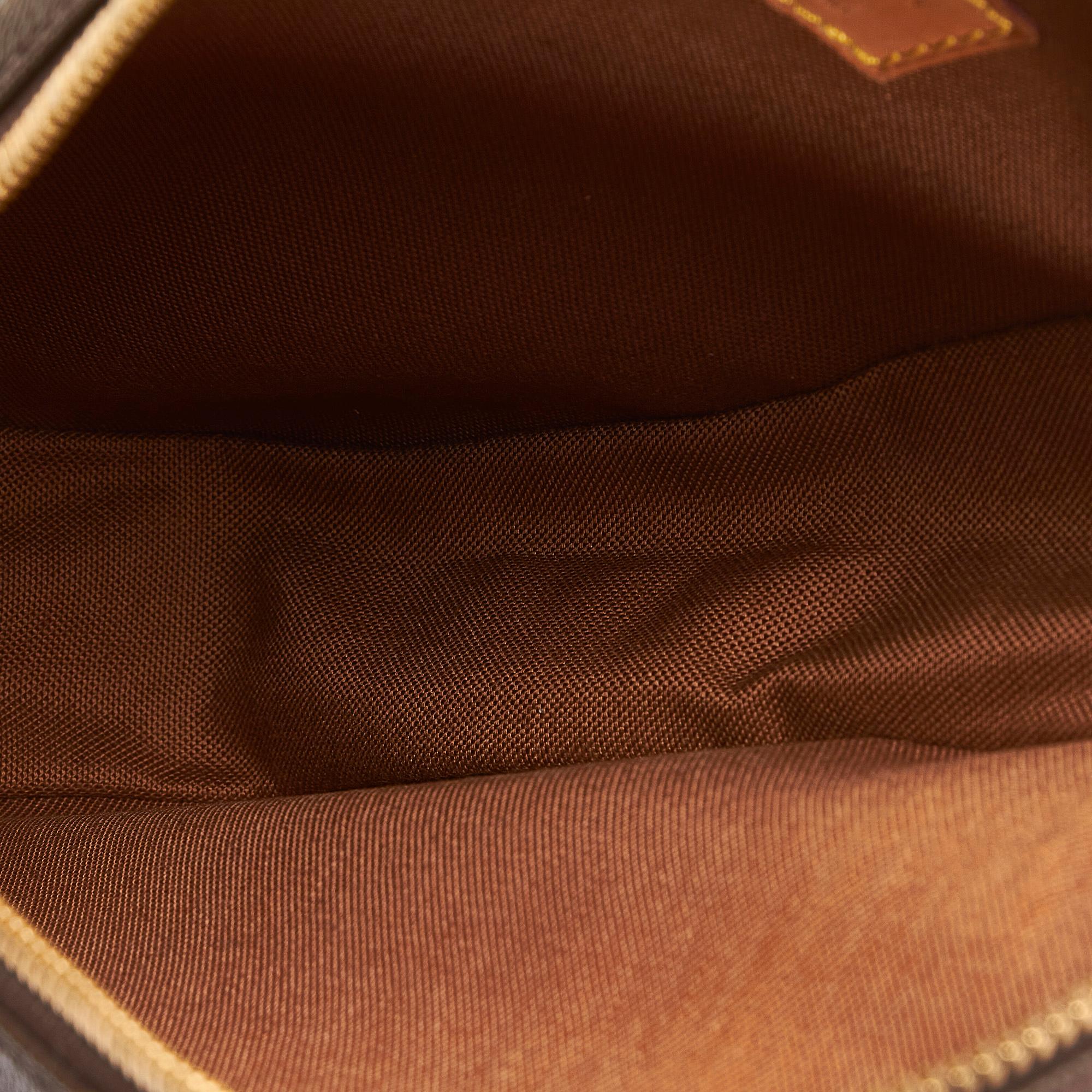Louis Vuitton Monogram Pochette Gange (SHG-sFBXfY)