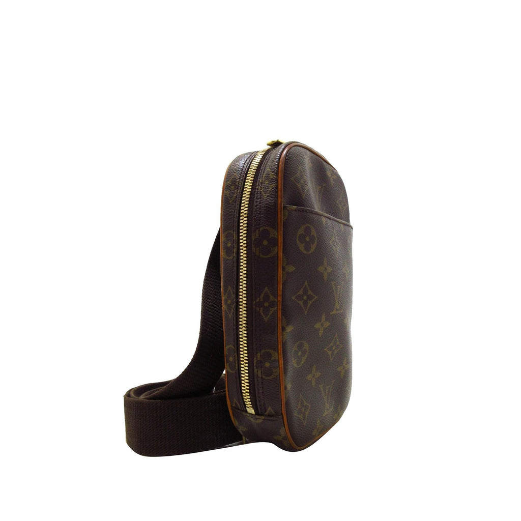 Louis Vuitton Monogram Pochette Gange (SHG-1JdqaV)