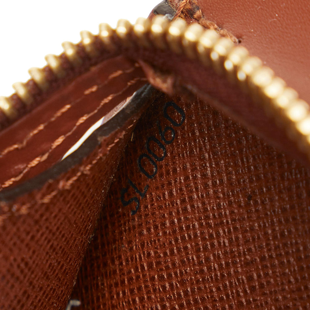 Louis Vuitton Monogram Pochette Homme (SHG-tbpRyu)