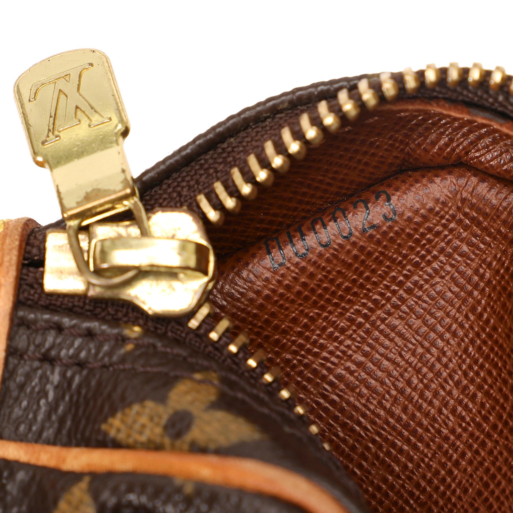 Louis Vuitton Monogram Pochette Marly Bandouliere (SHG-Xttwyl)