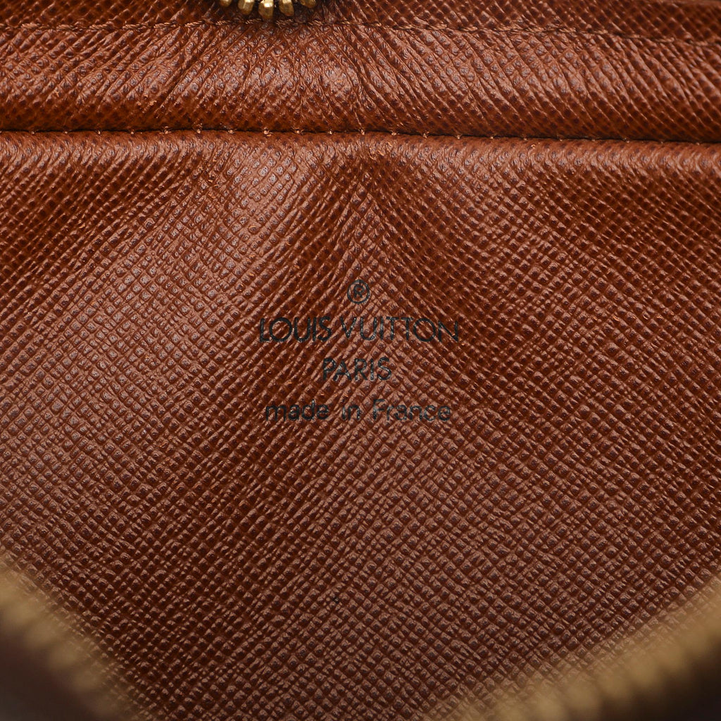 Louis Vuitton Monogram Pochette Marly Bandouliere (SHG-Xttwyl)