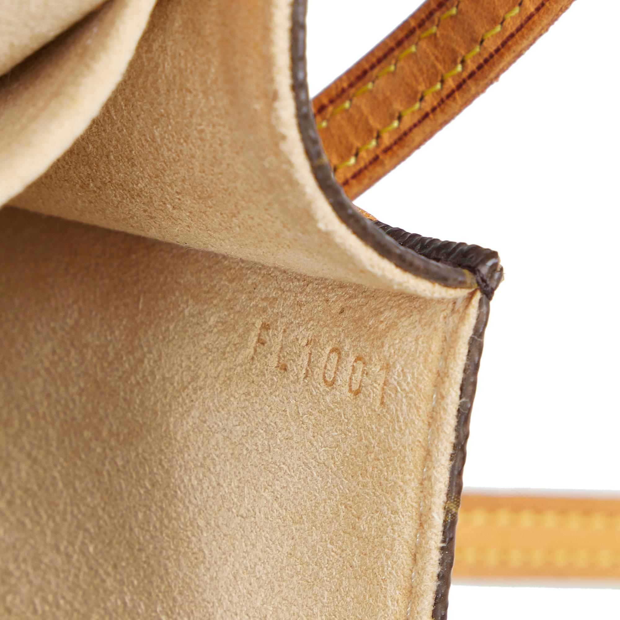 Louis Vuitton Monogram Pochette Twin GM (SHG-W3kjVZ)