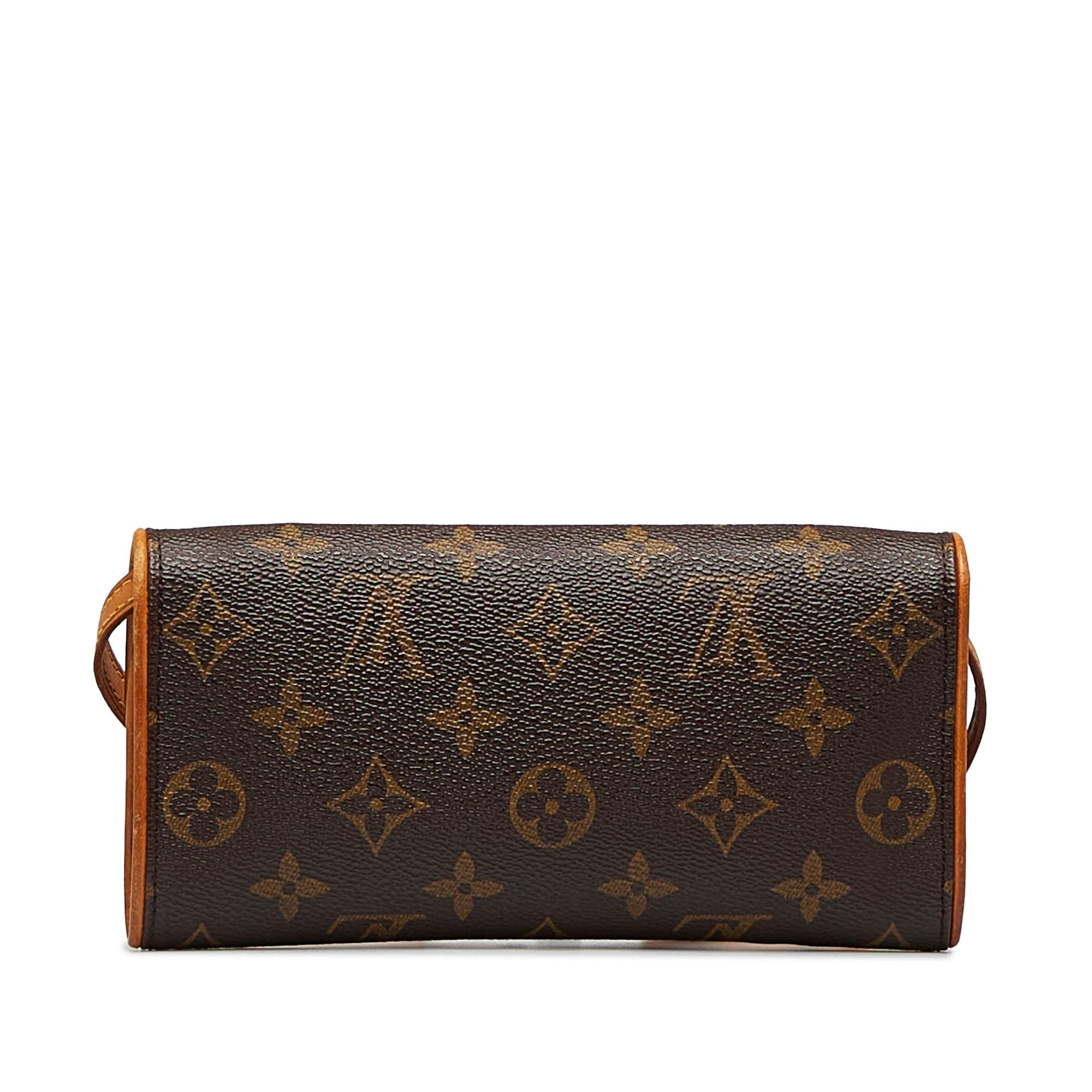 Louis Vuitton Monogram Pochette Twin PM (SHG-MPTReR)