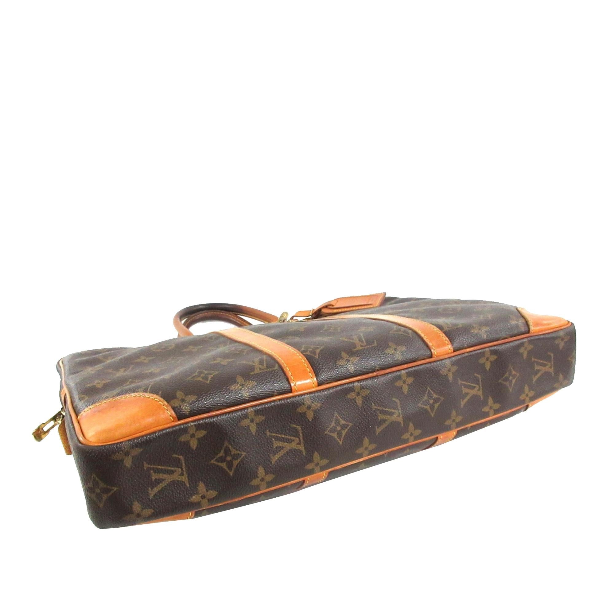 Louis Vuitton Monogram Porte-Documents Voyage (SHG-31403)