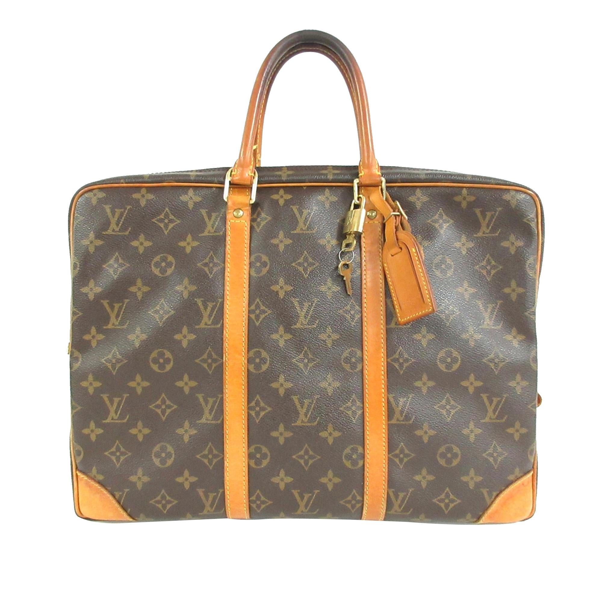 Louis Vuitton Monogram Porte-Documents Voyage (SHG-31403)