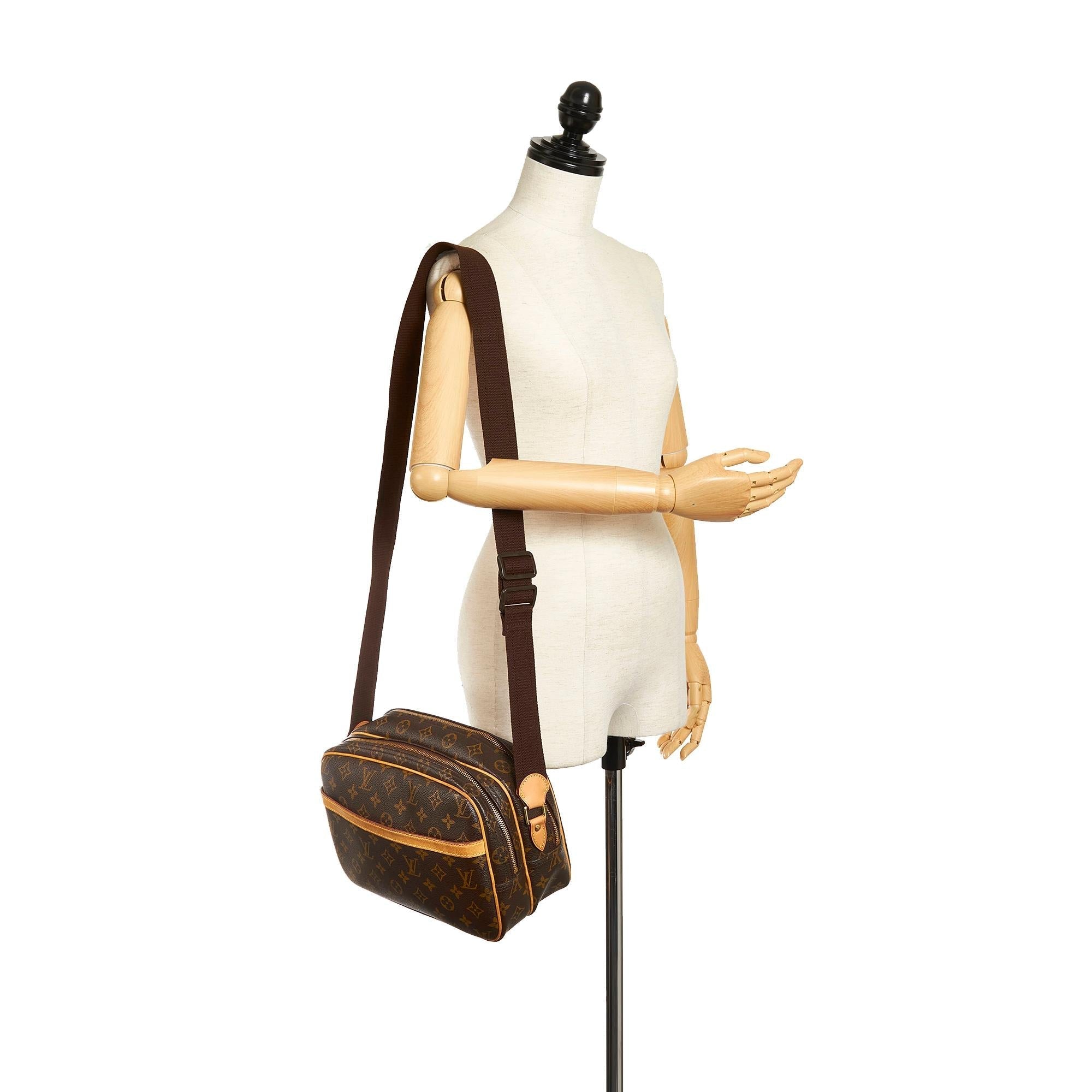 Louis Vuitton Monogram Reporter PM (SHG-33747)
