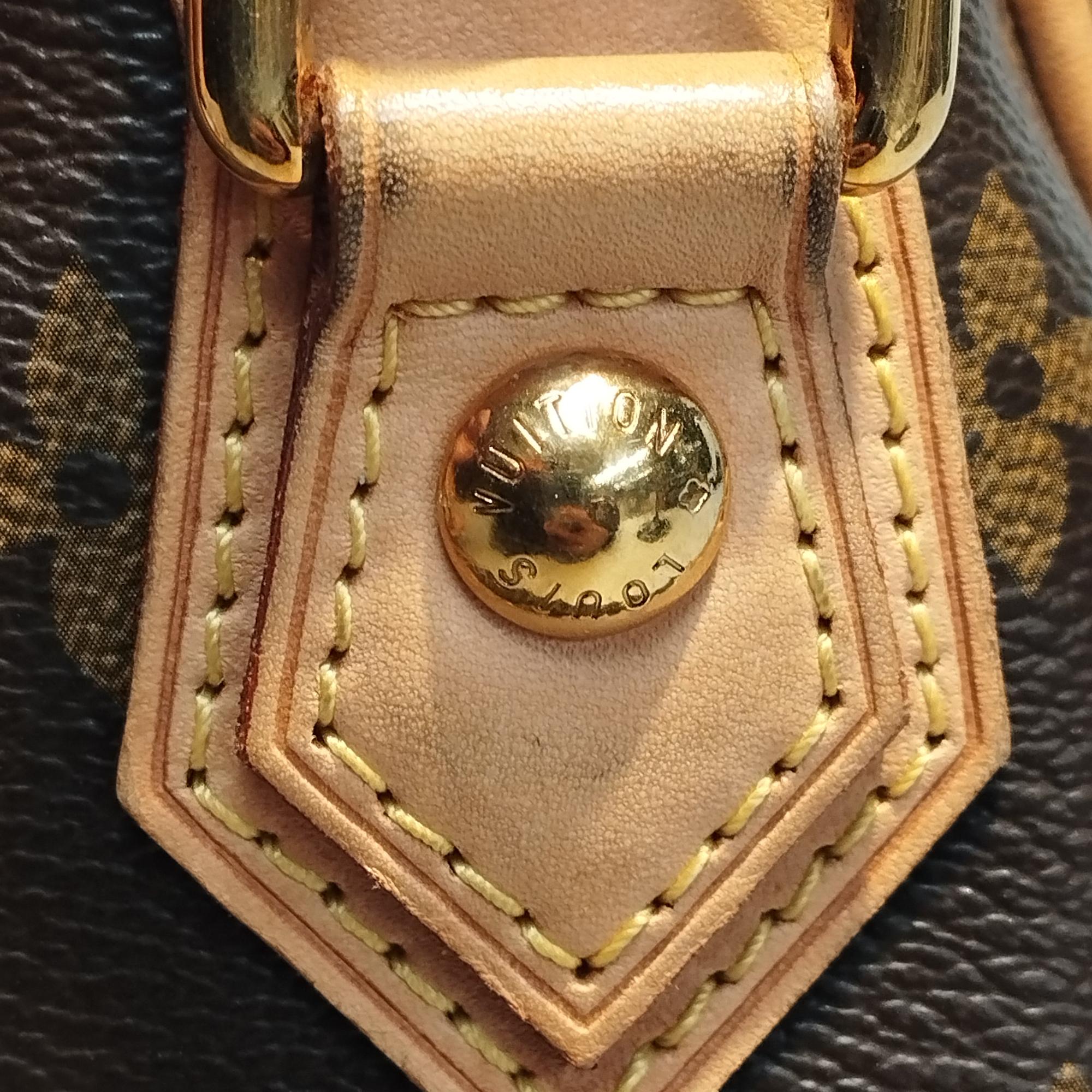 Louis Vuitton Monogram Retiro PM (SHG-VciKid)