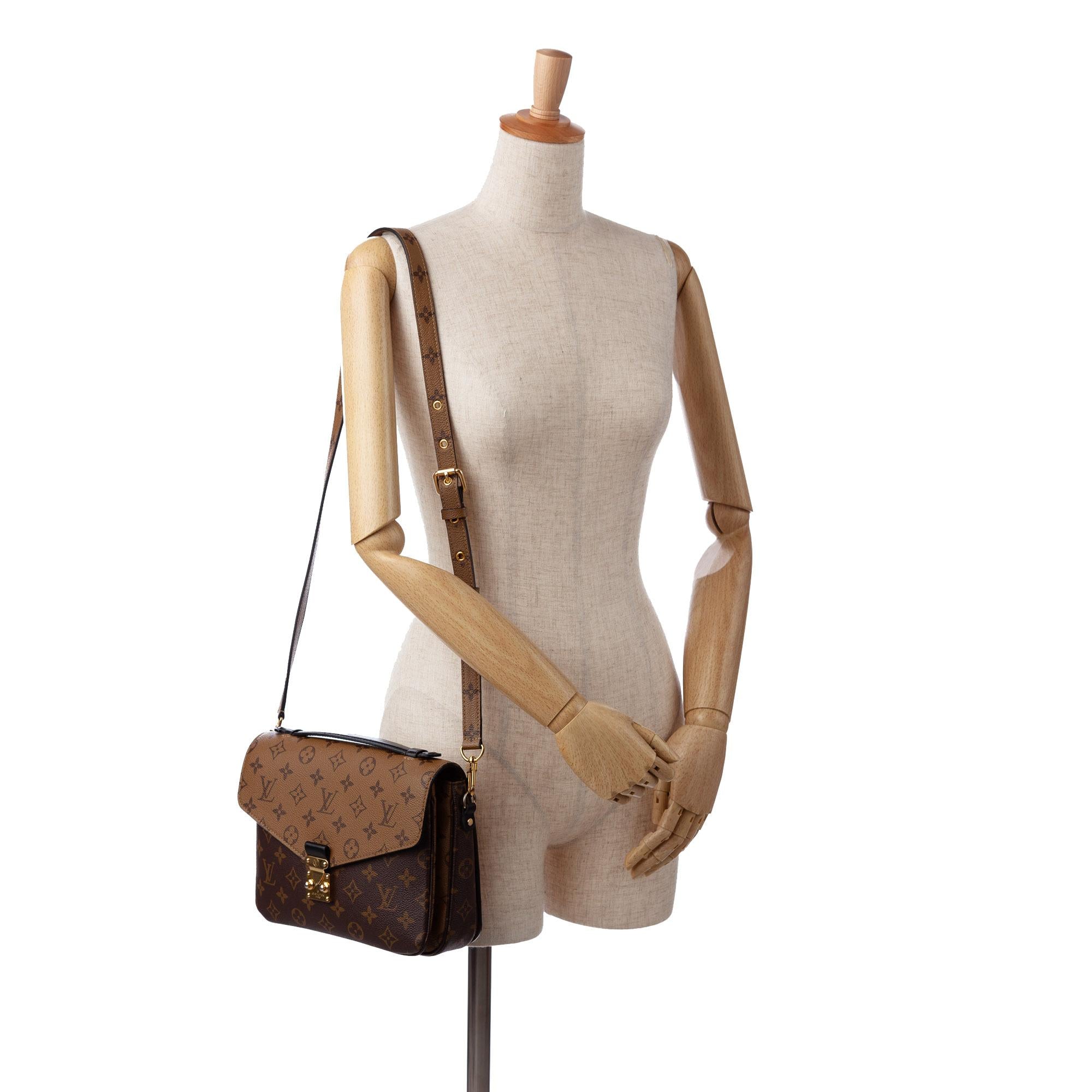 Louis Vuitton Monogram Reverse Pochette Metis (SHG-DHicBB)