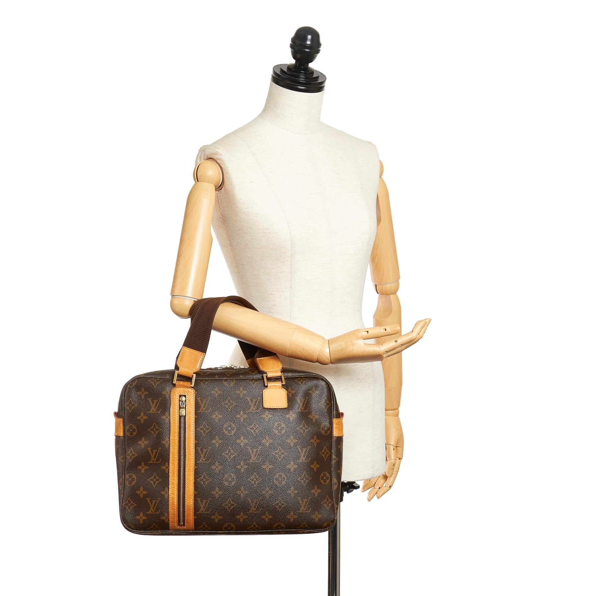Louis Vuitton Monogram Sac Bosphore (SHG-32049)