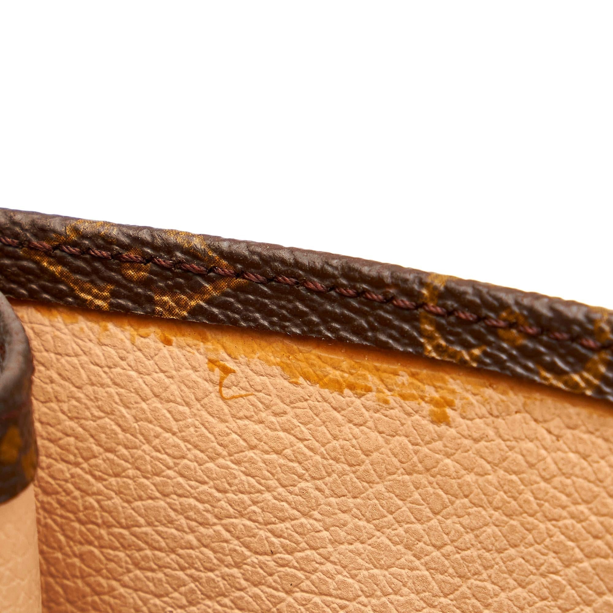 Louis Vuitton Monogram Sac Plat (SHG-32004)
