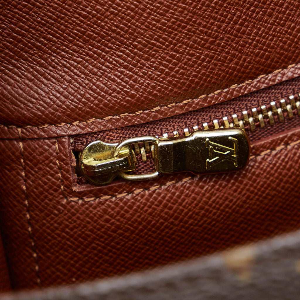 Louis Vuitton Monogram Saint Cloud GM (SHG-ucAXT6)