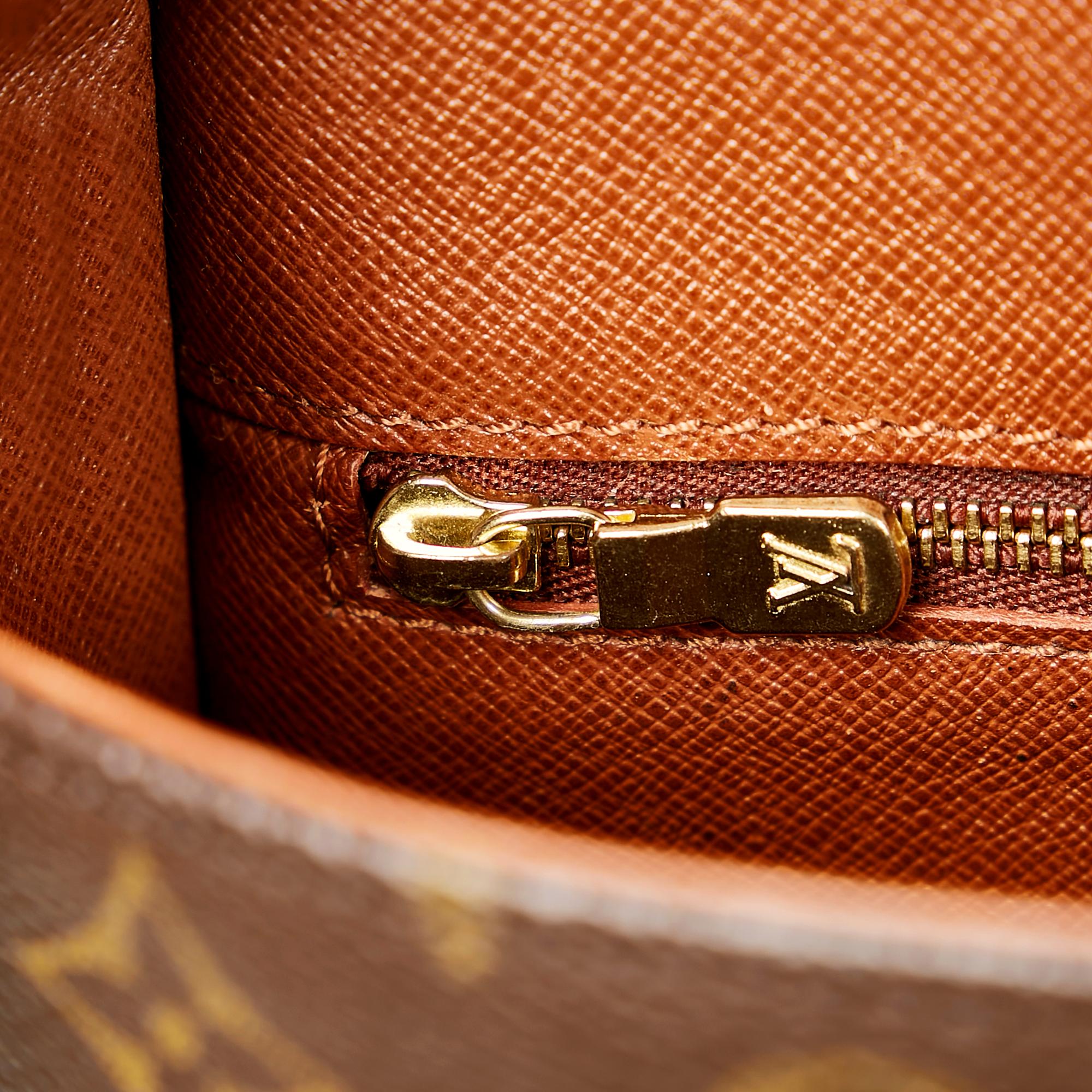 Louis Vuitton Monogram Saint Cloud PM (SHG-KjWDGS)