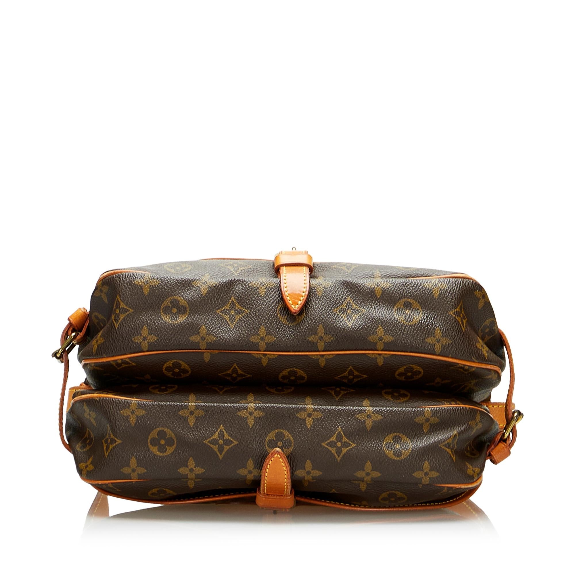 Louis Vuitton Monogram Saumur 25 (SHG-2JYd9n)