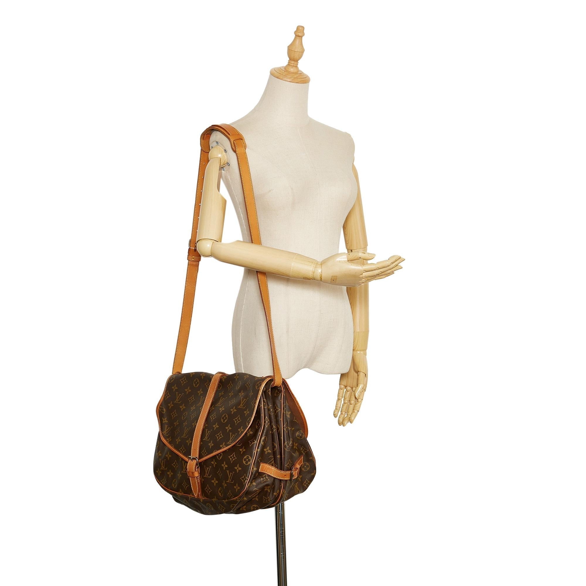 Louis Vuitton Monogram Saumur 35 (SHG-37029)