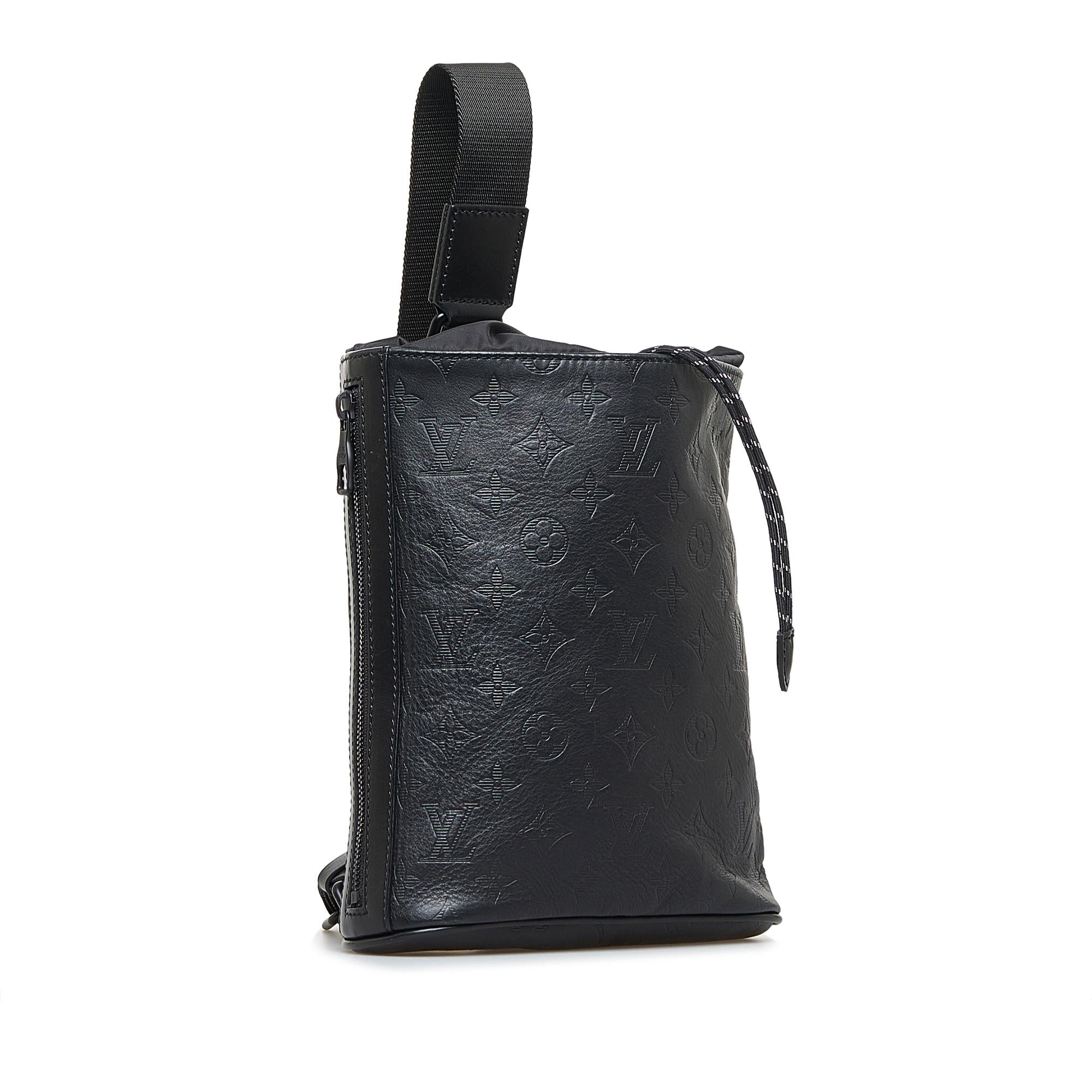 Louis Vuitton Monogram Shadow Chalk (SHG-ryyDnk)