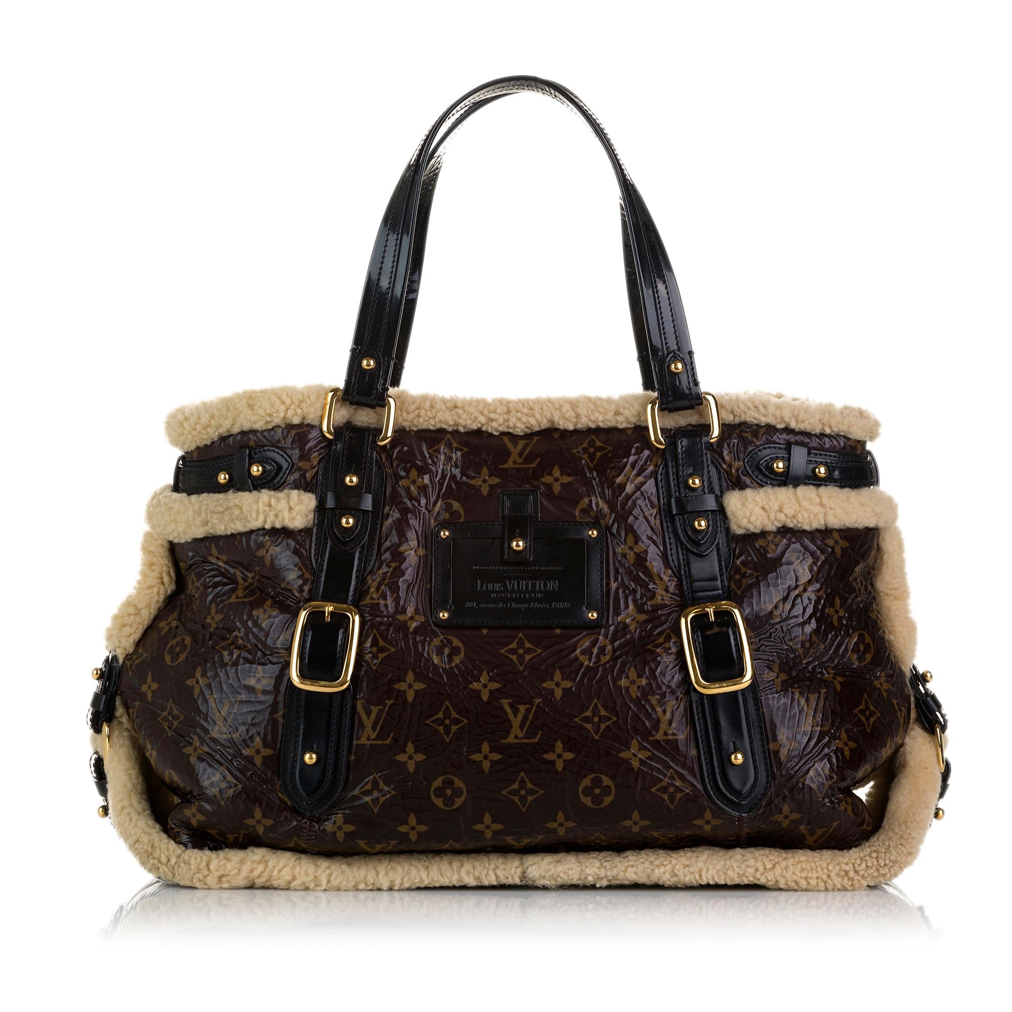 Louis Vuitton Monogram Shearling Thunder (SHG-37132)
