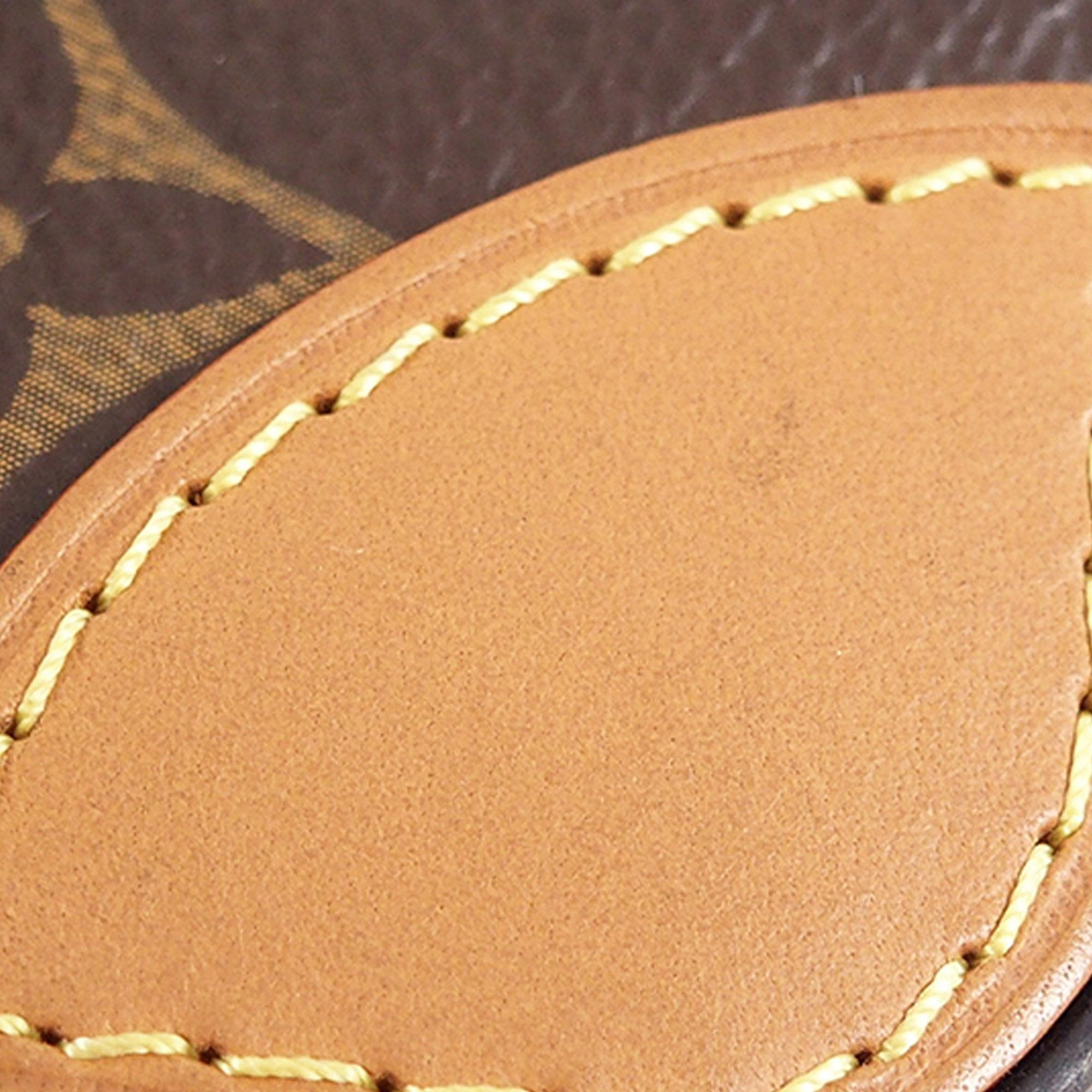 Louis Vuitton Monogram Soft Trunk Pouch (SHG-nIDU4c)