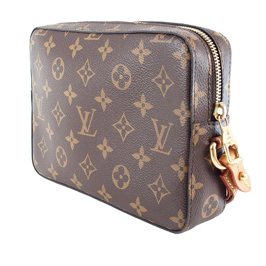 Louis Vuitton Monogram Soft Trunk Pouch (SHG-nIDU4c)