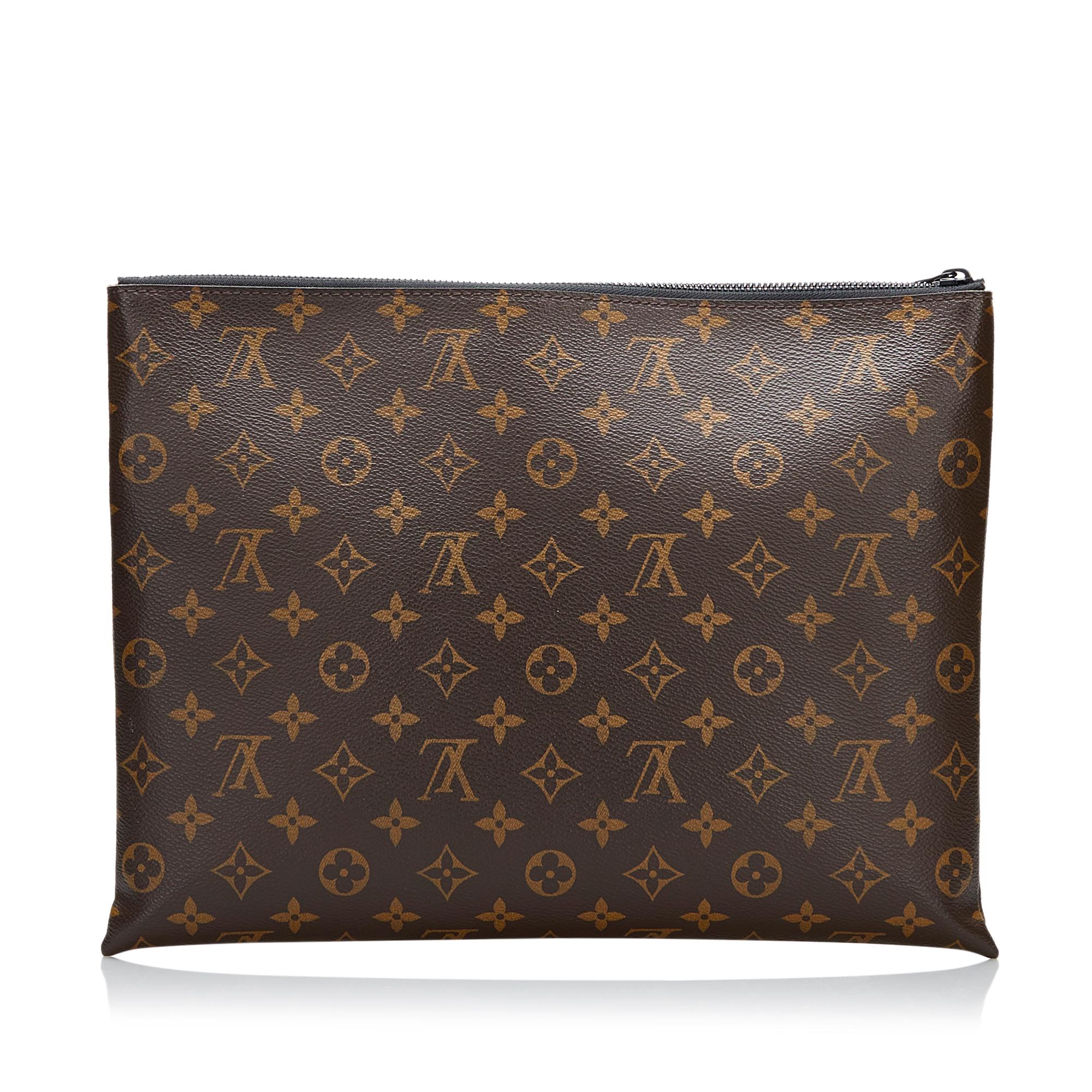Louis Vuitton Monogram Solar Ray A4 Clutch (SHG-epr4Oh)