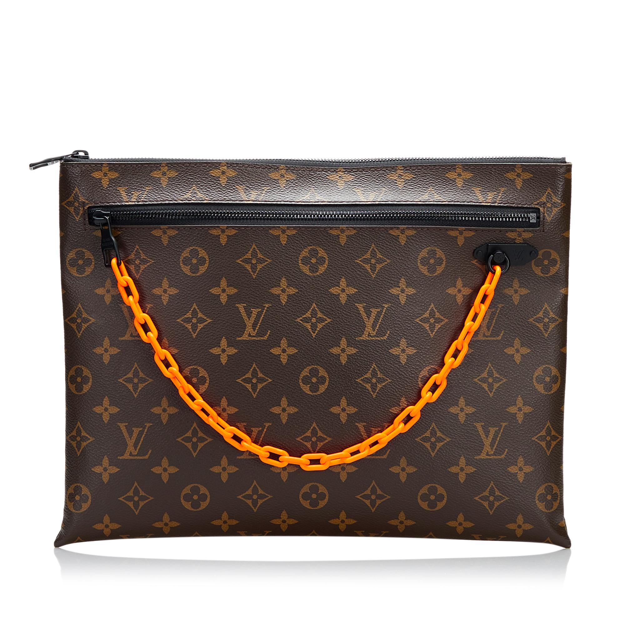 Louis Vuitton Monogram Solar Ray A4 Clutch (SHG-epr4Oh)