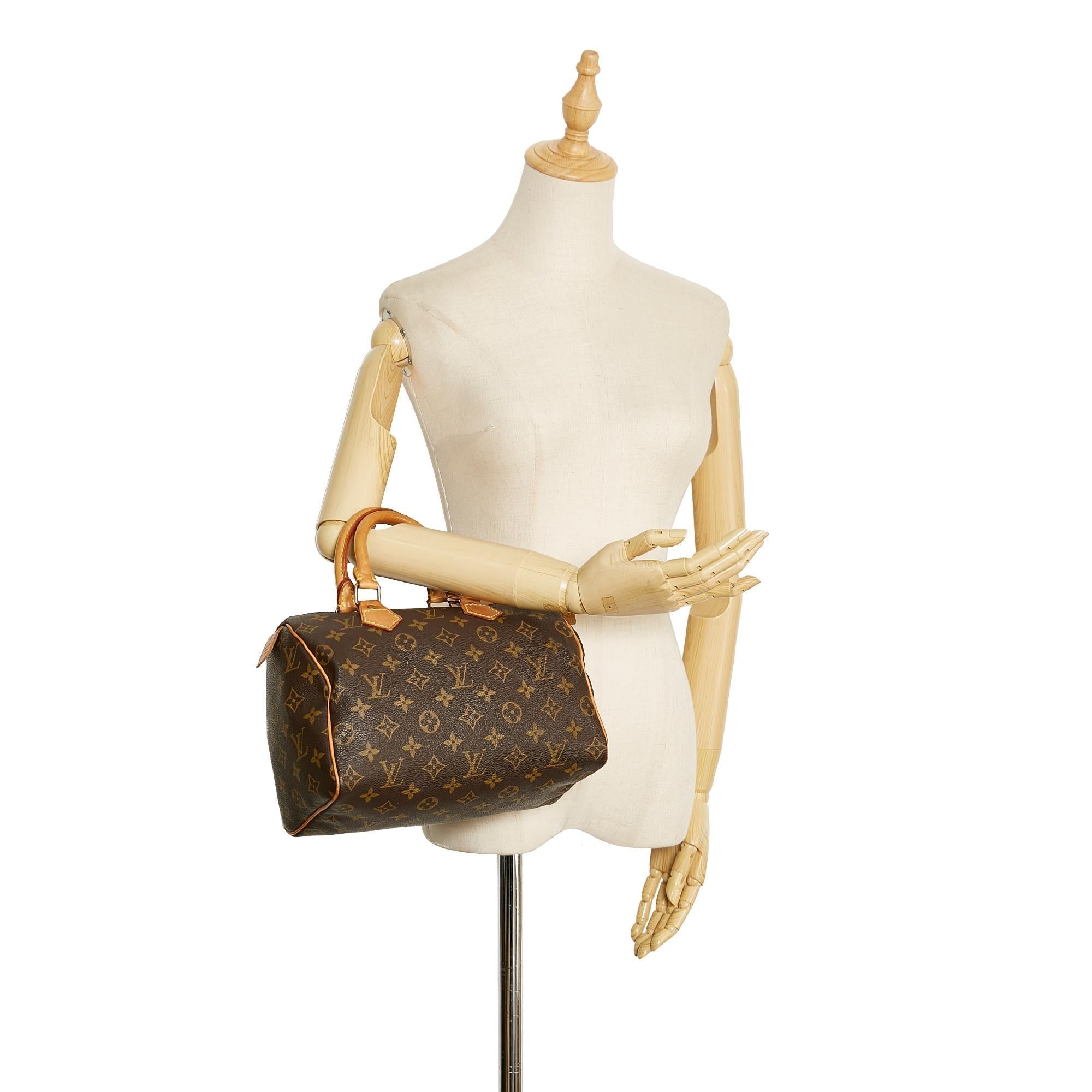 Louis Vuitton Monogram Speedy 25 (SHG-yWswD3)
